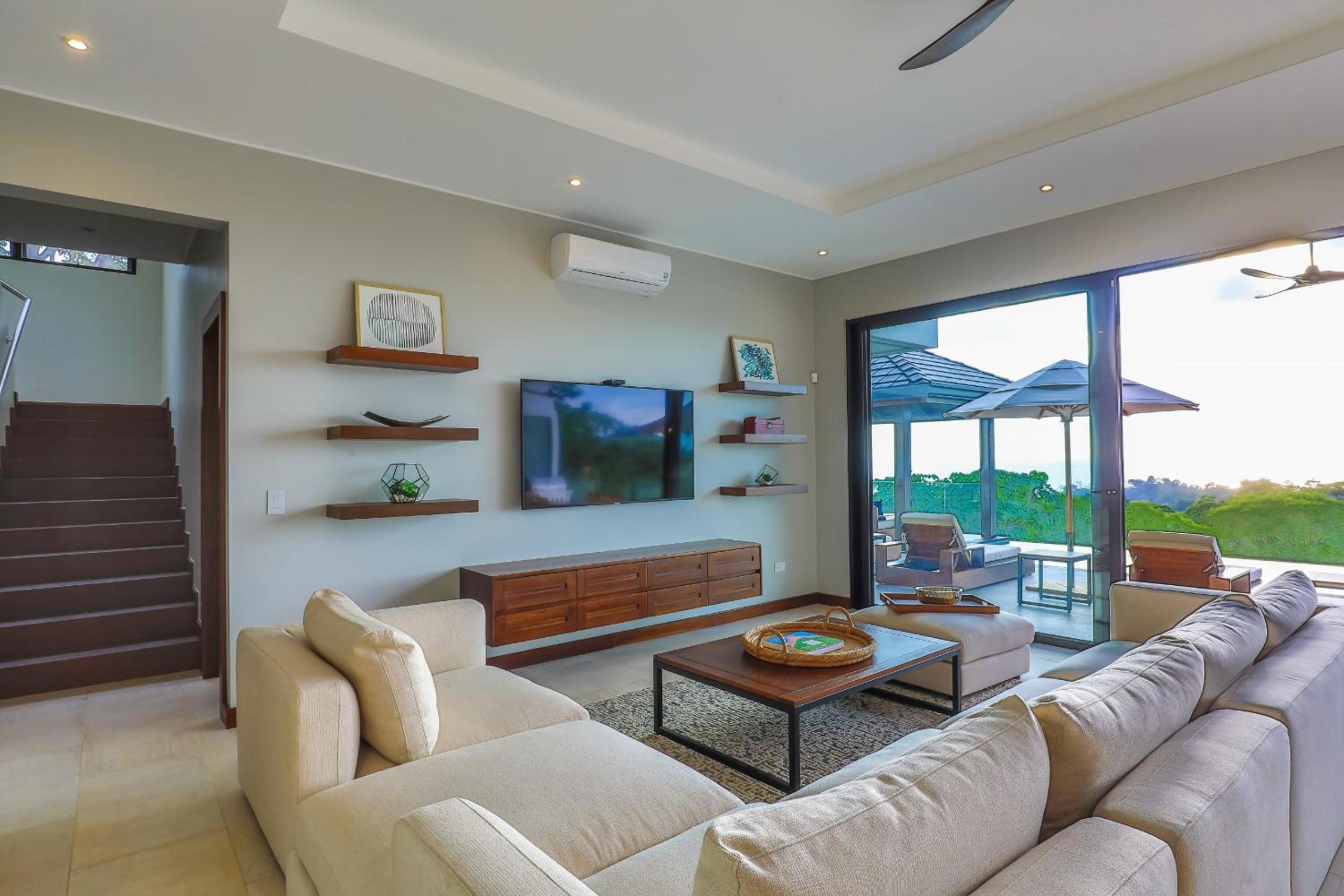 Casa Solaz - by Pura Villas