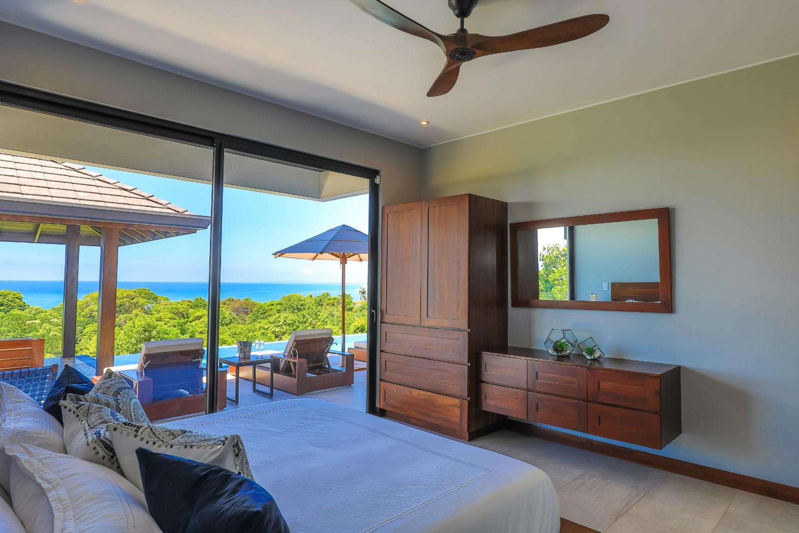 Casa Solaz - by Pura Villas