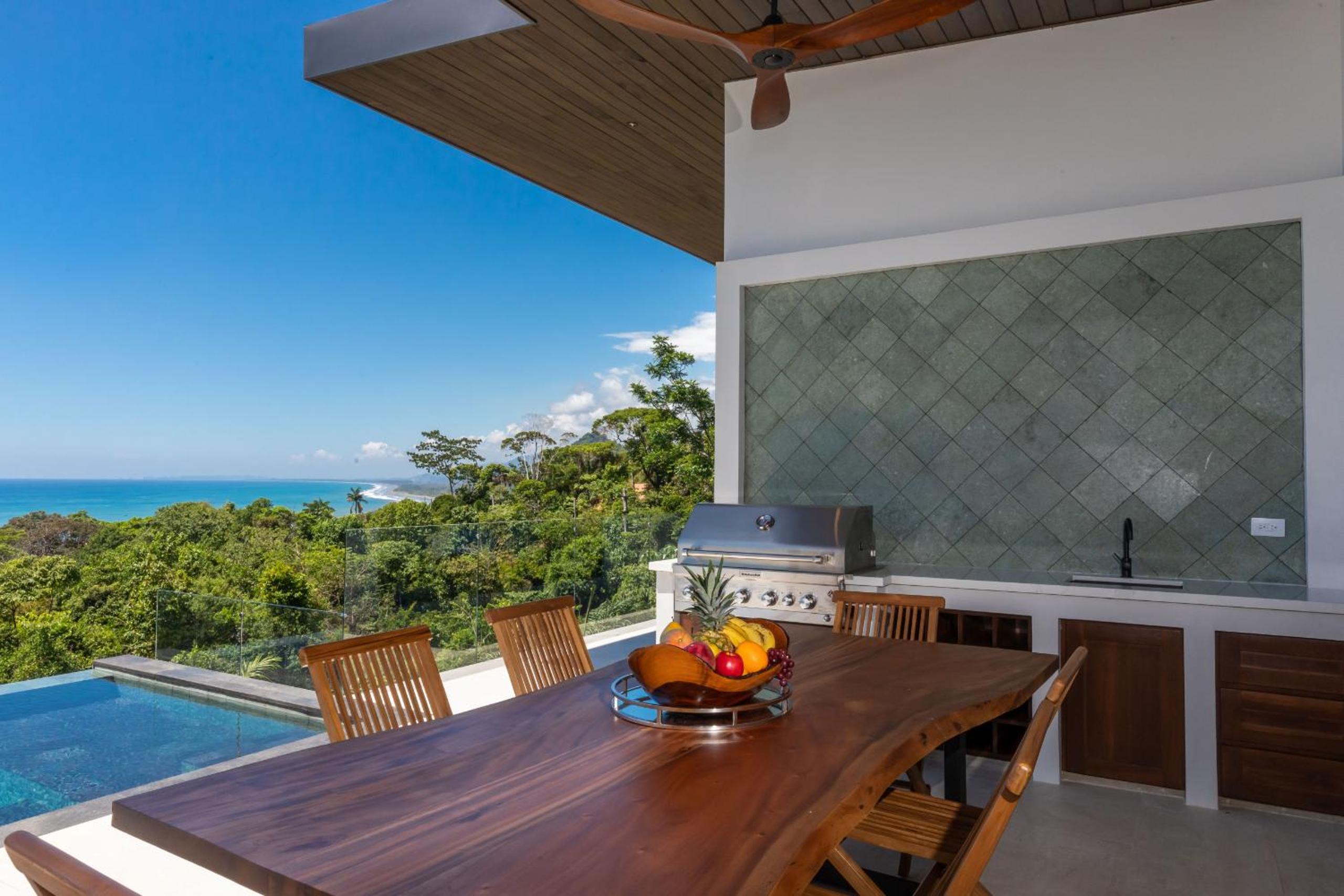 Casa Solaz - by Pura Villas