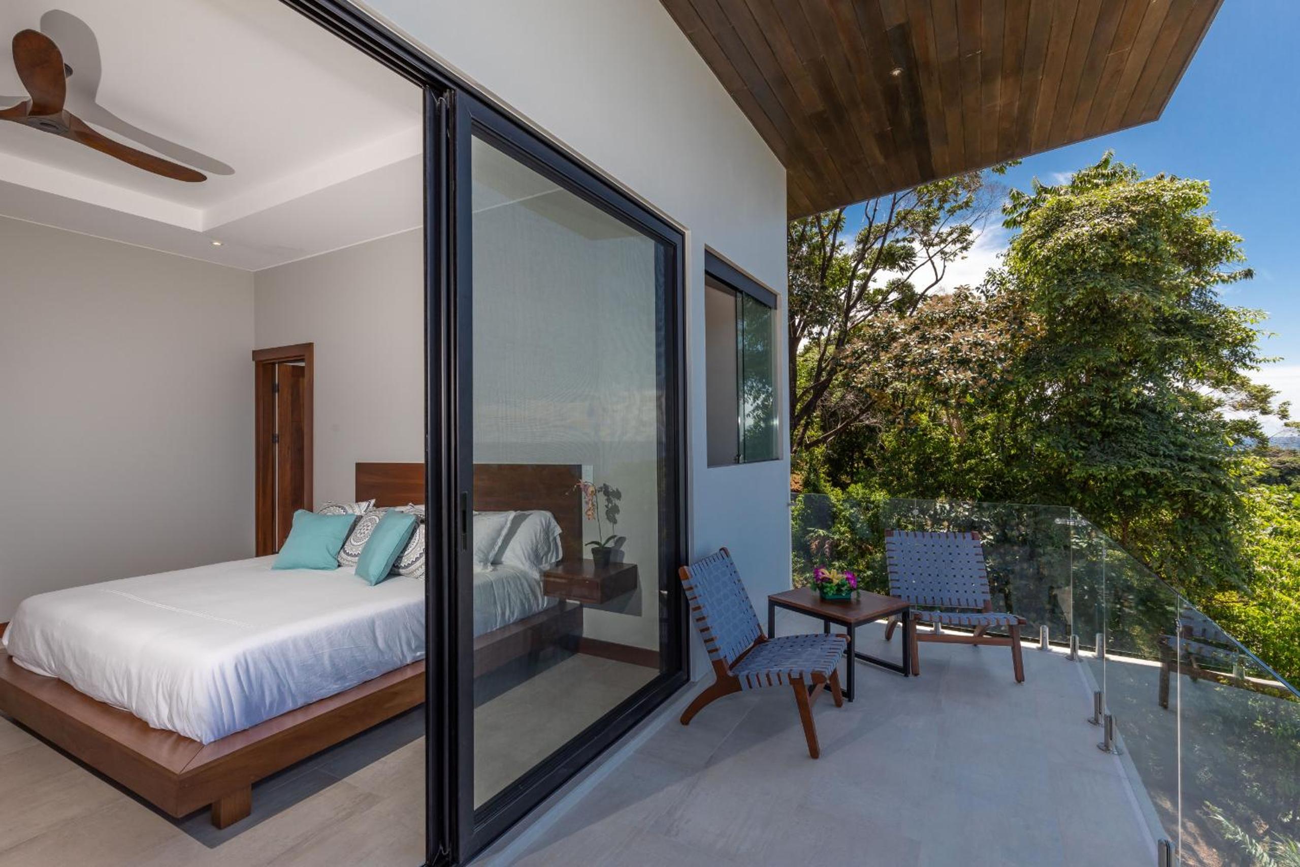 Casa Solaz - by Pura Villas