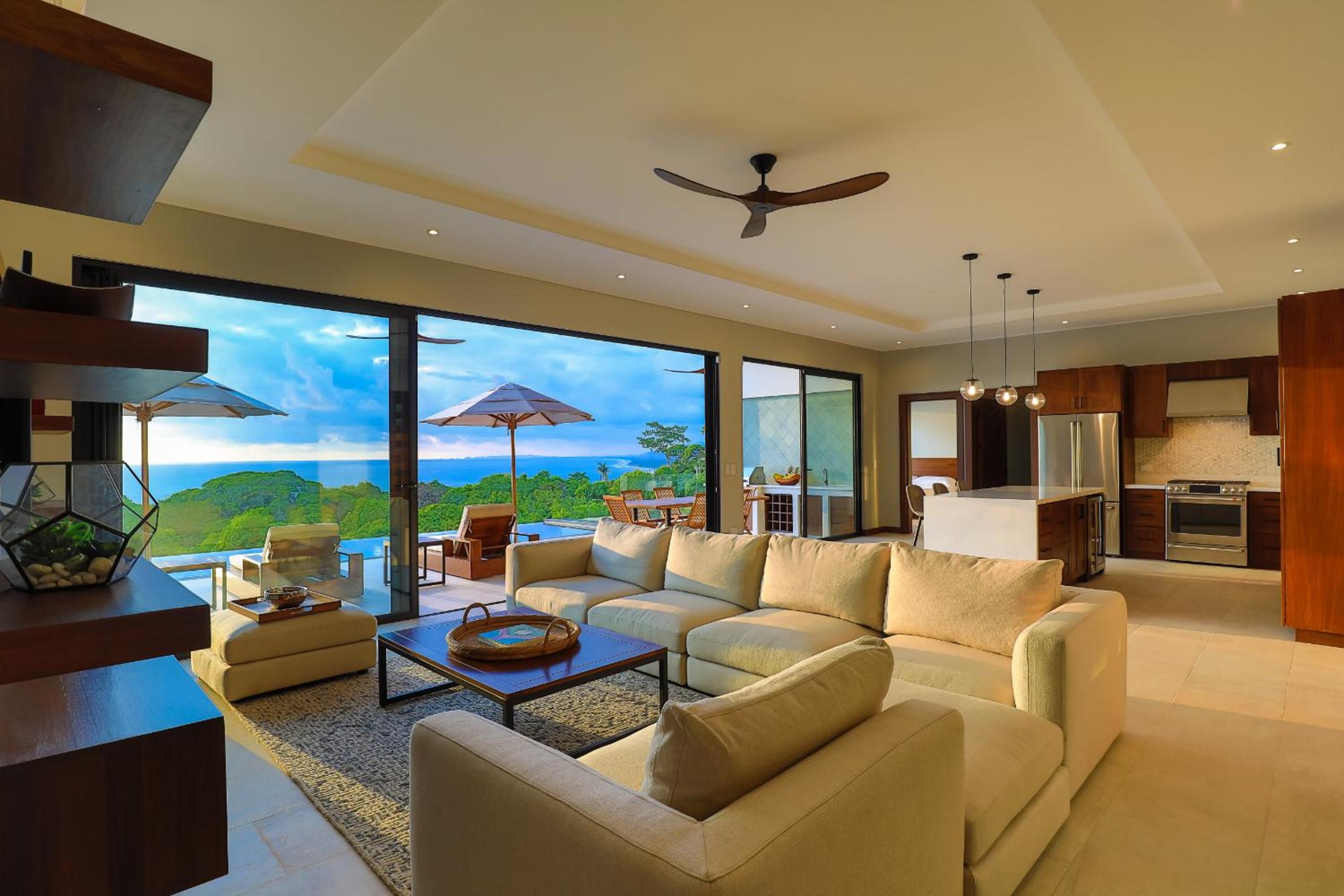 Casa Solaz - by Pura Villas