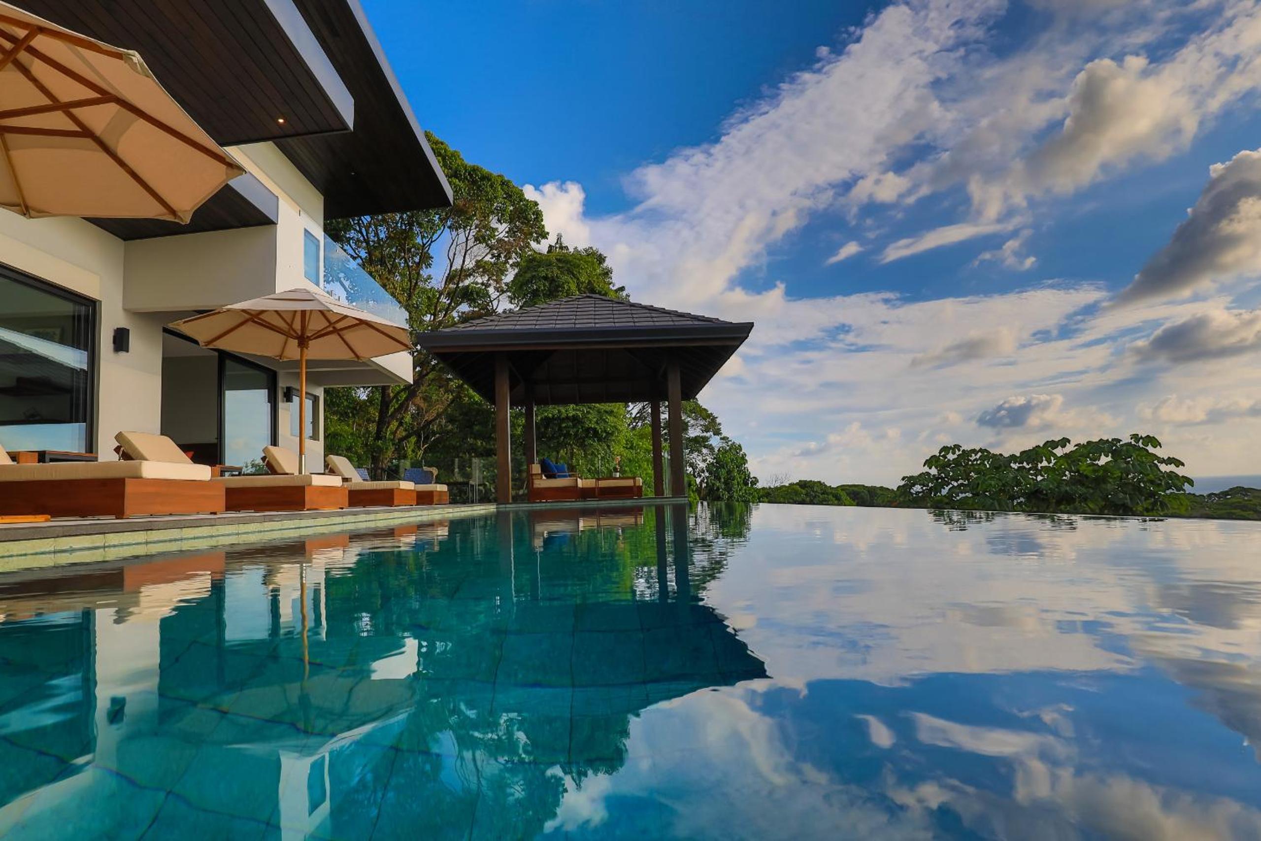 Casa Solaz - by Pura Villas