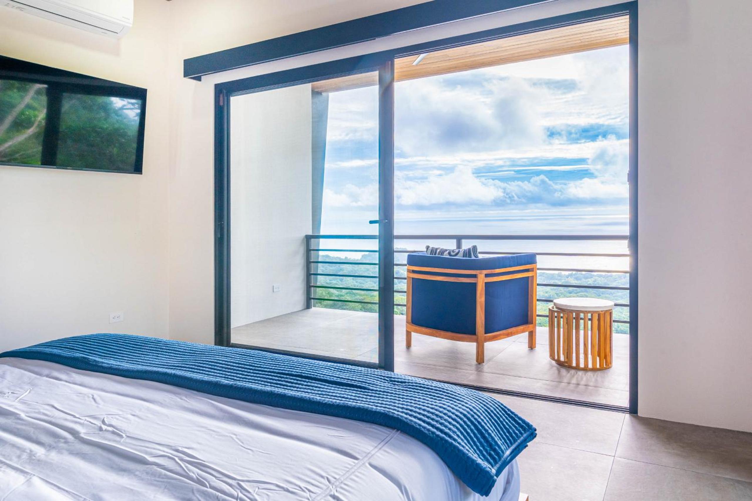 Casa Amigos - By Pura Villas