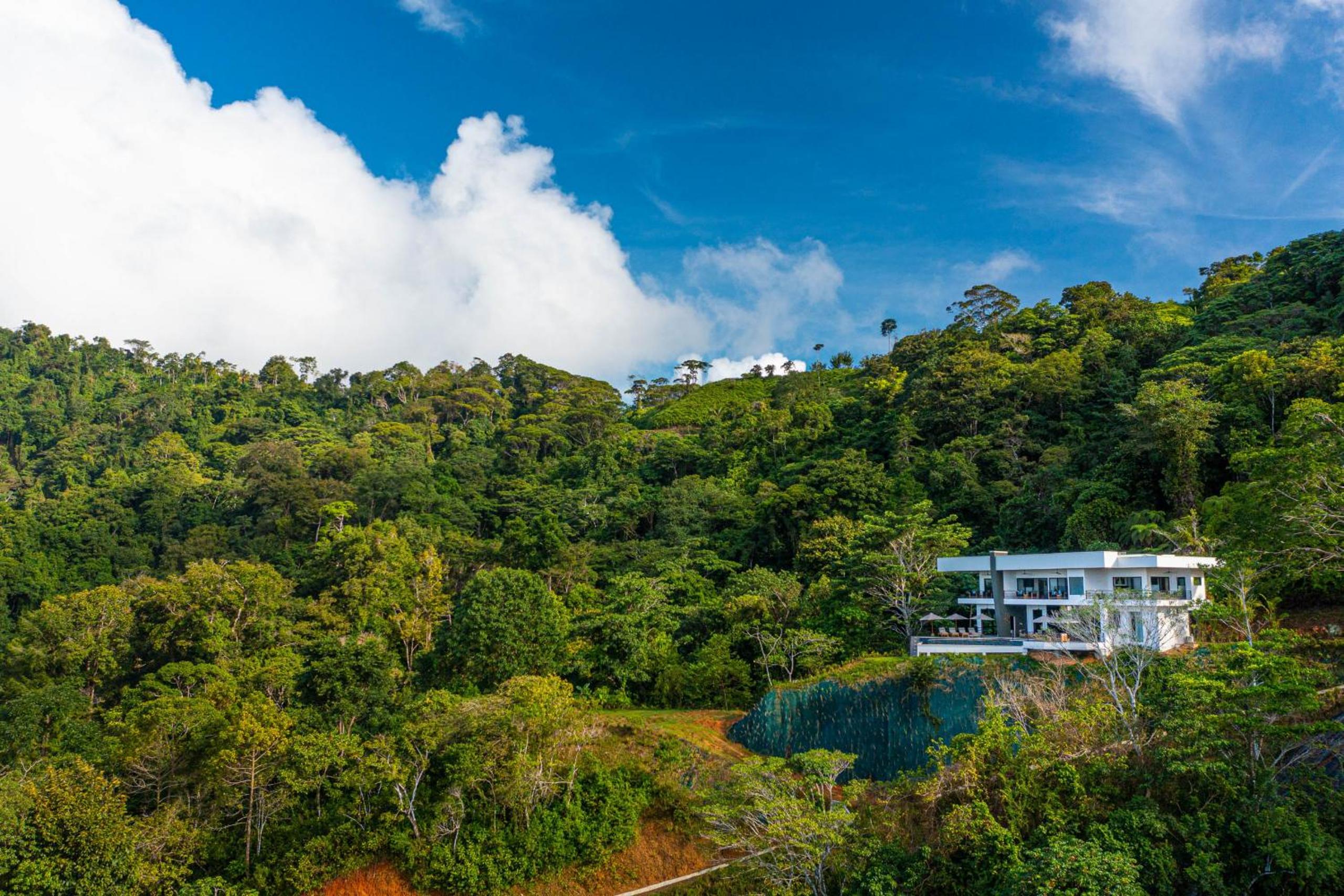 Casa Amigos - By Pura Villas