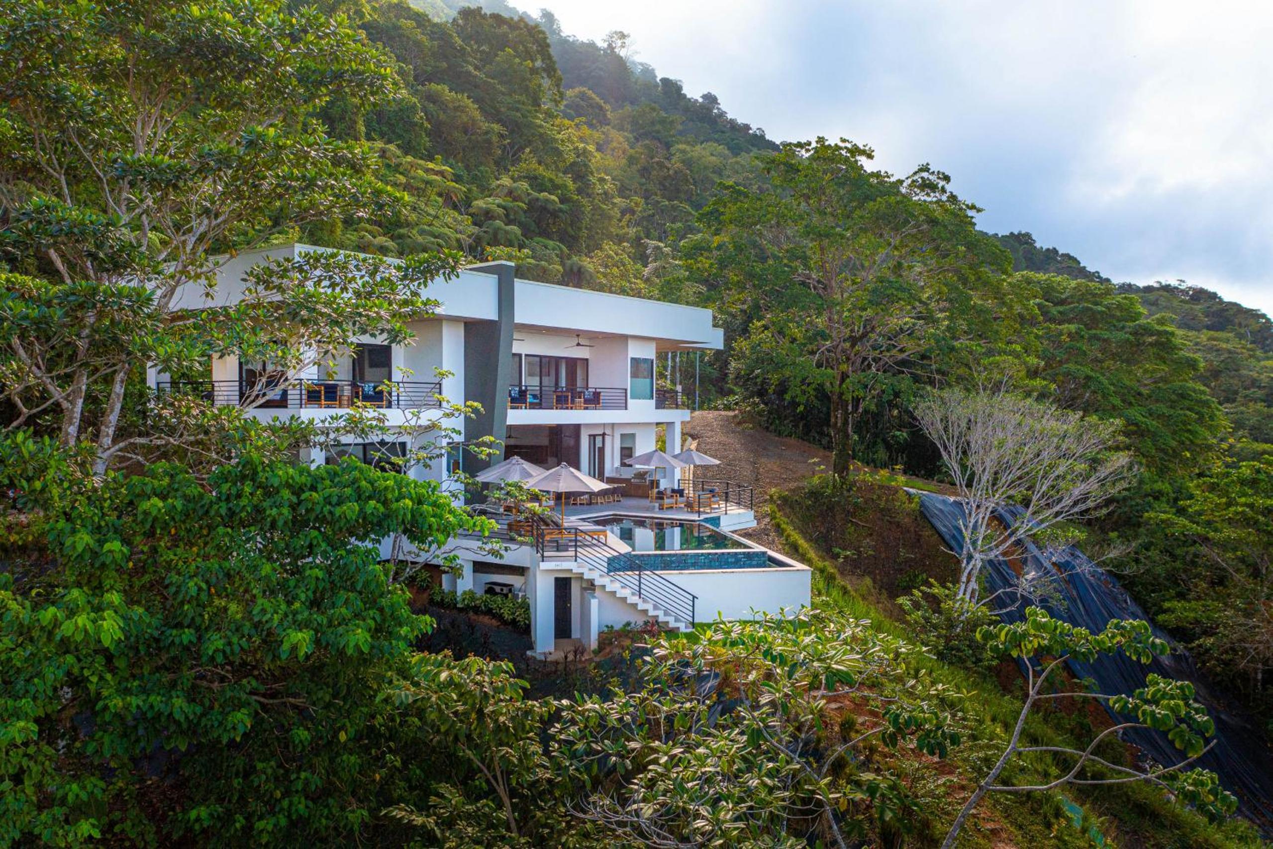 Casa Amigos - By Pura Villas