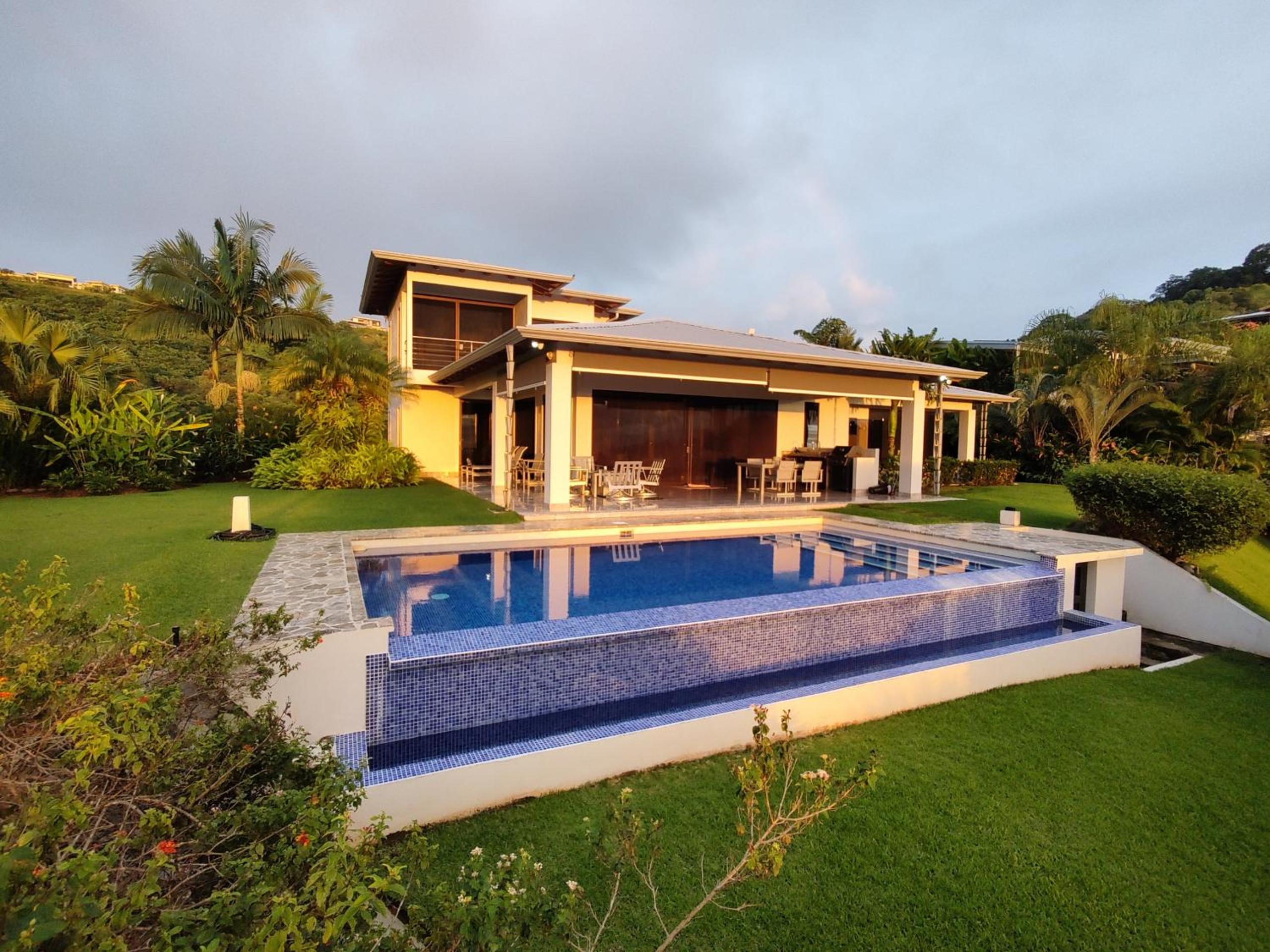 Hacienda Jaguar - by Pura Villas