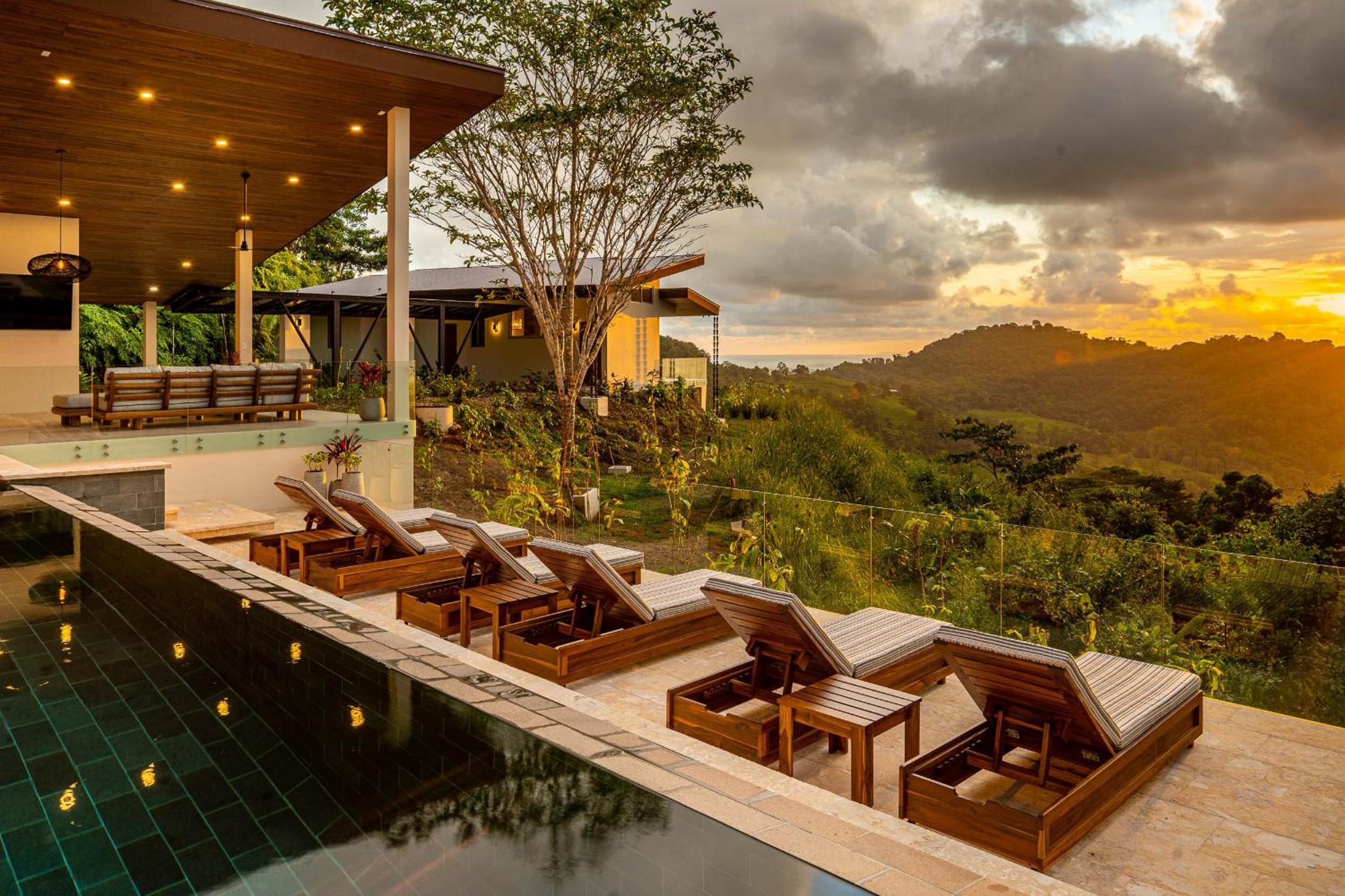 Casa Grande del Mar - by Pura Villas