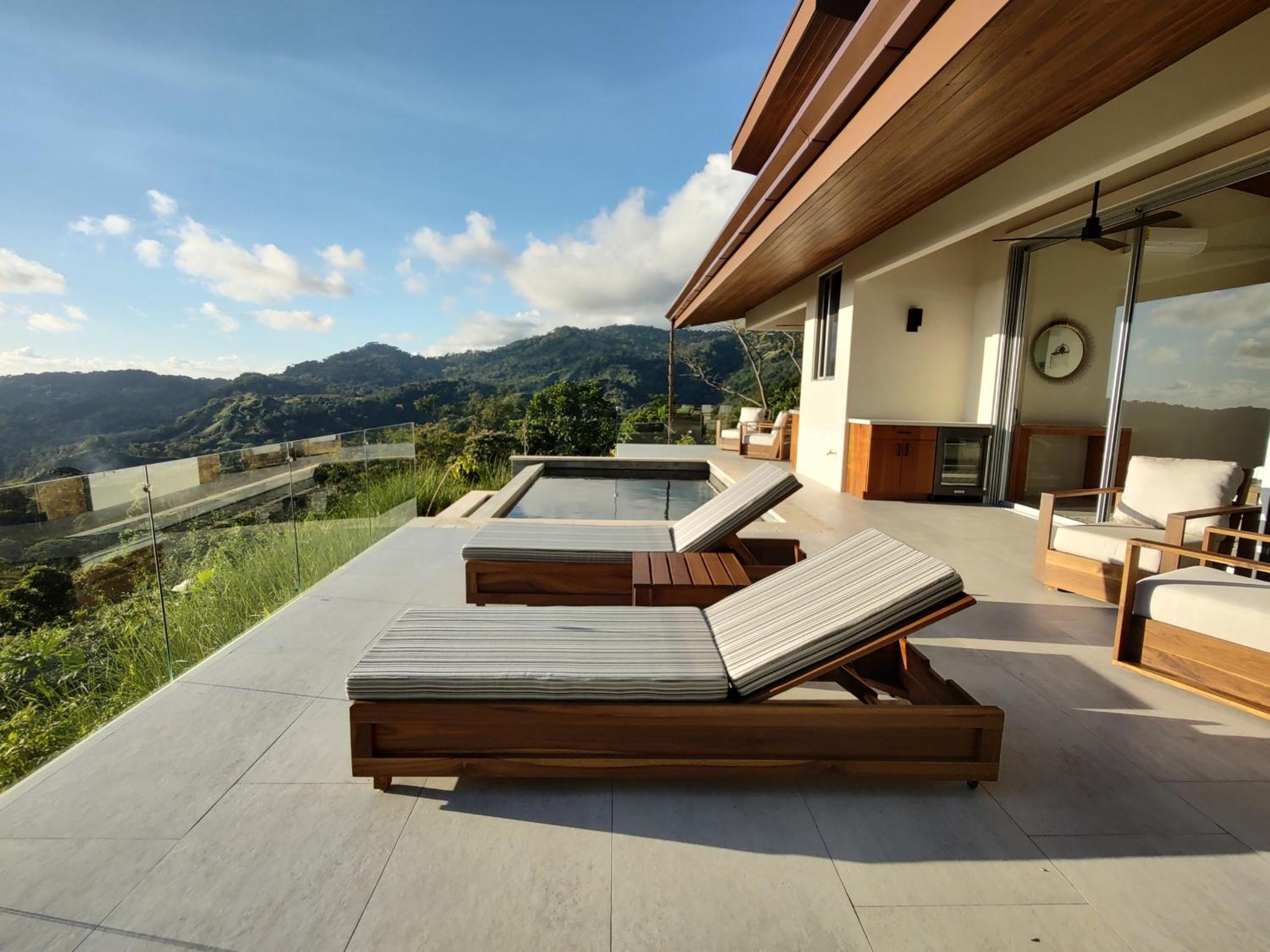 Casa Grande del Mar - by Pura Villas