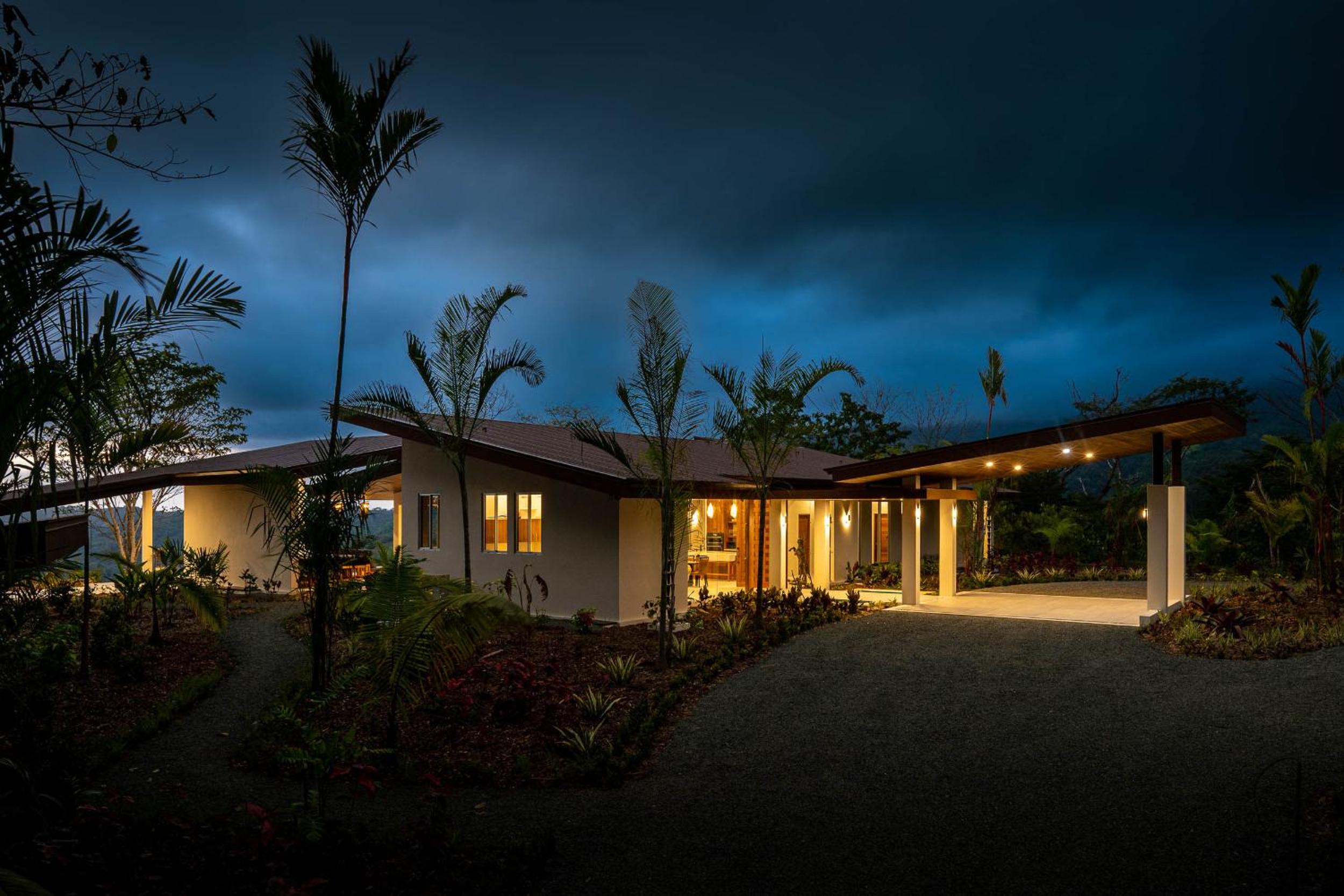 Casa Grande del Mar - by Pura Villas