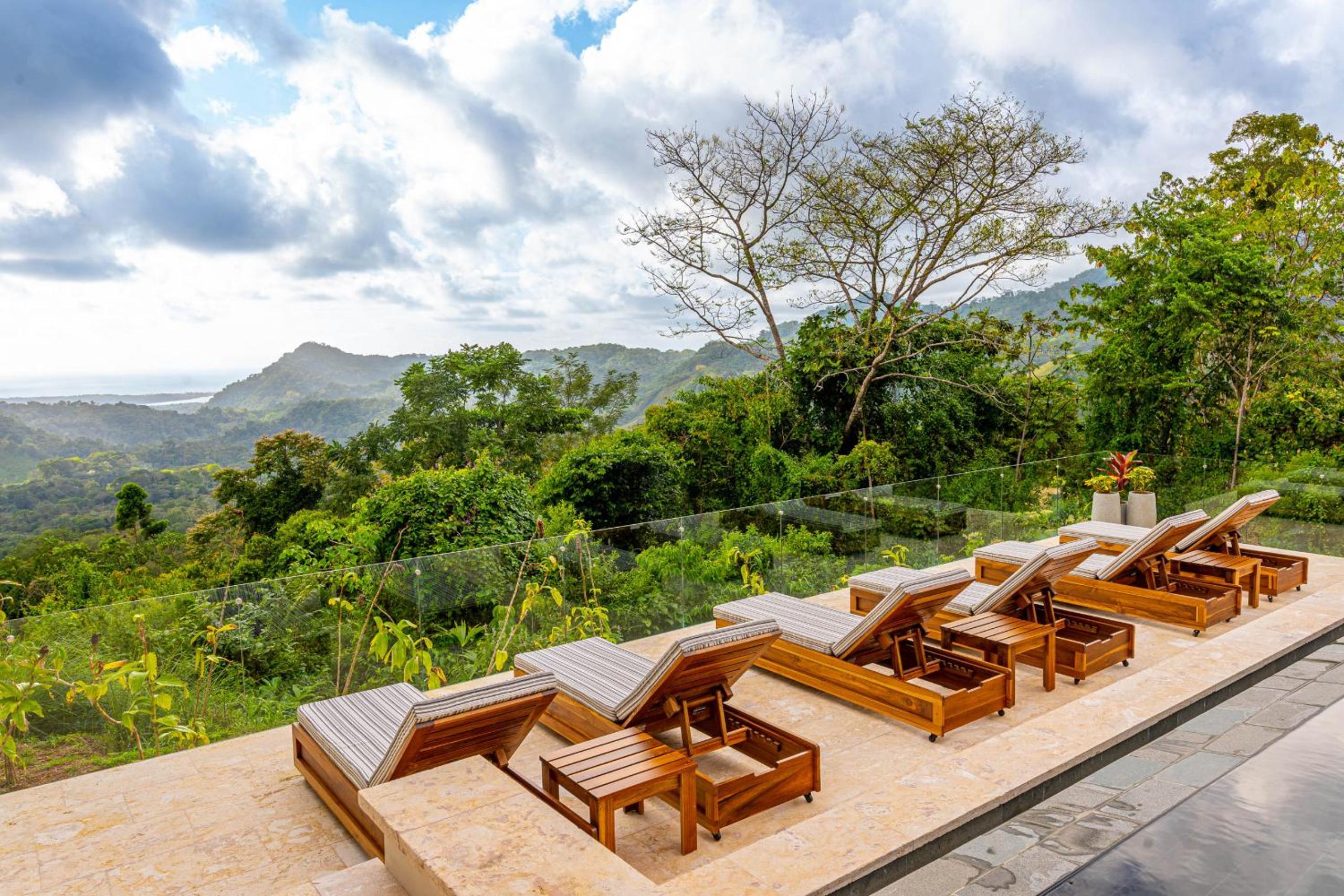 Casa Grande del Mar - by Pura Villas