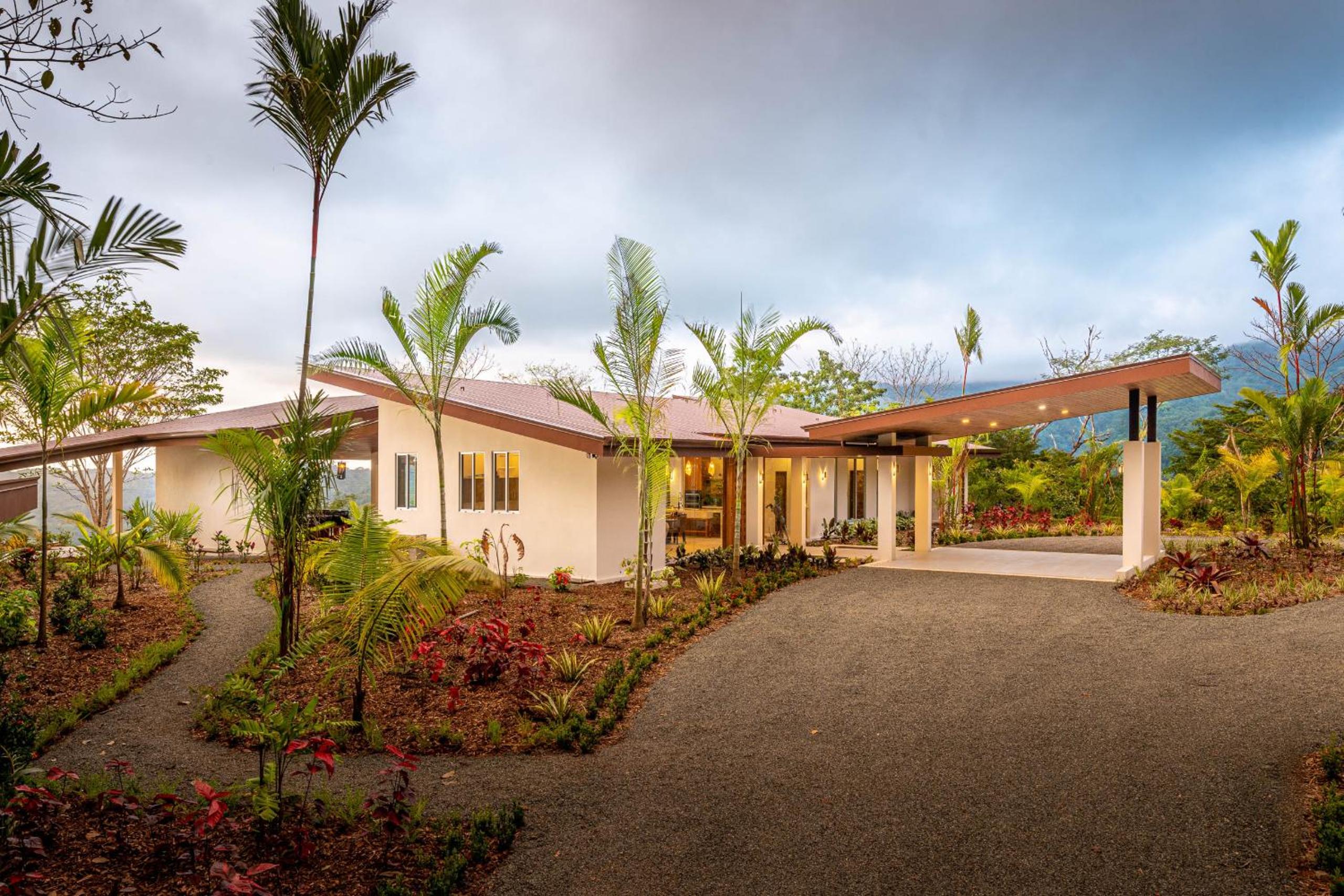 Casa Grande del Mar - by Pura Villas