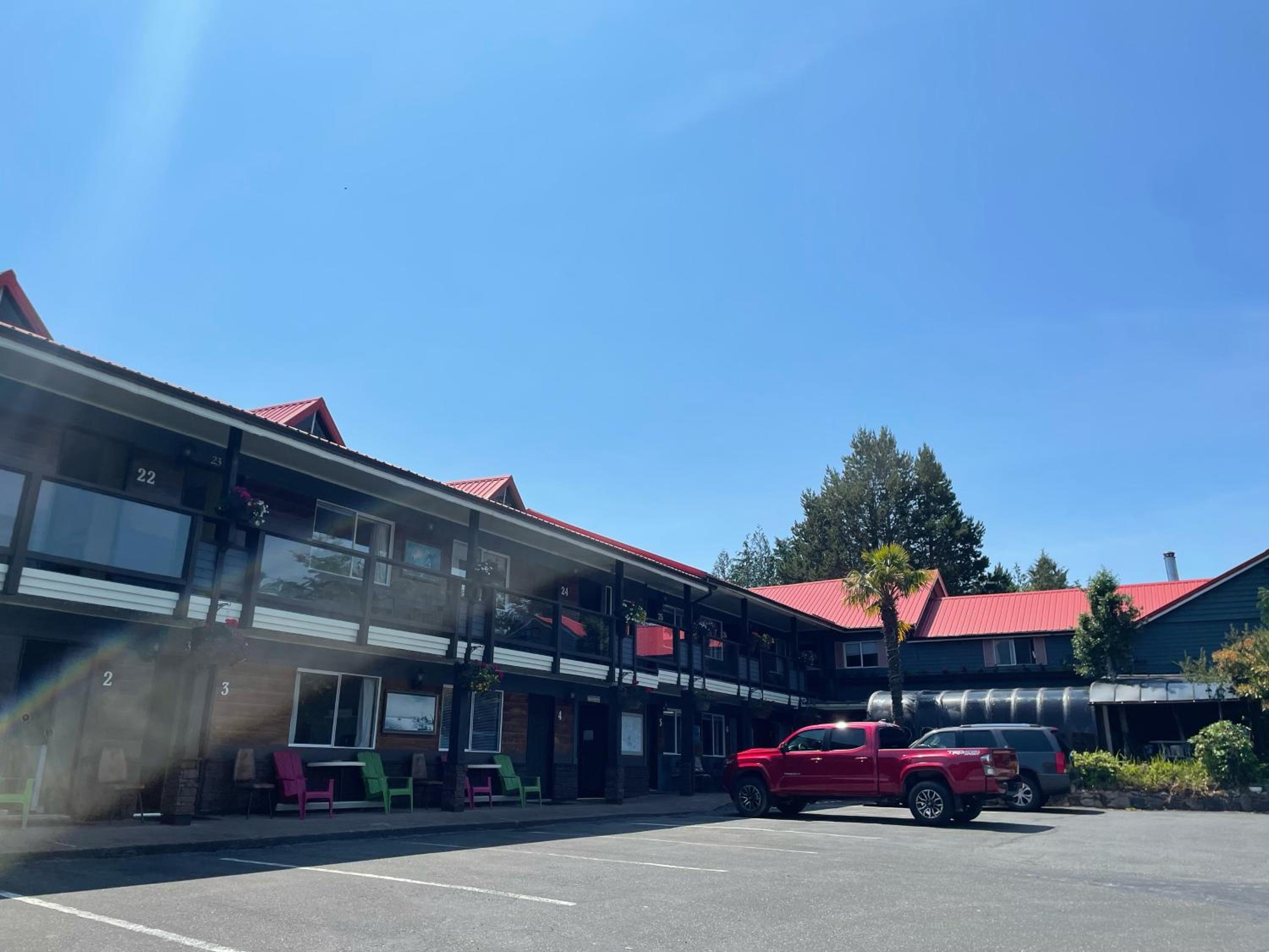 Schooner Motel