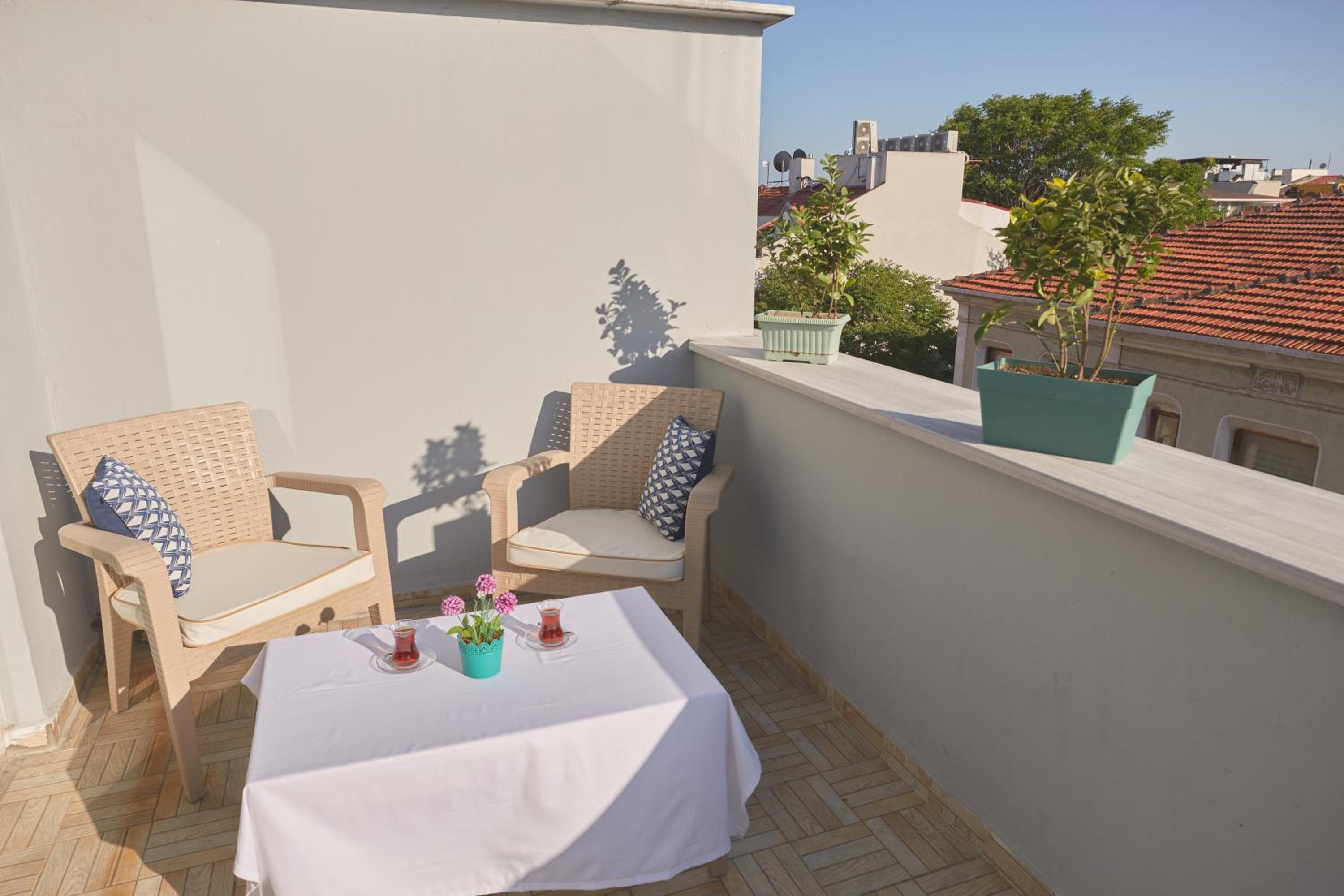 balance & terrace