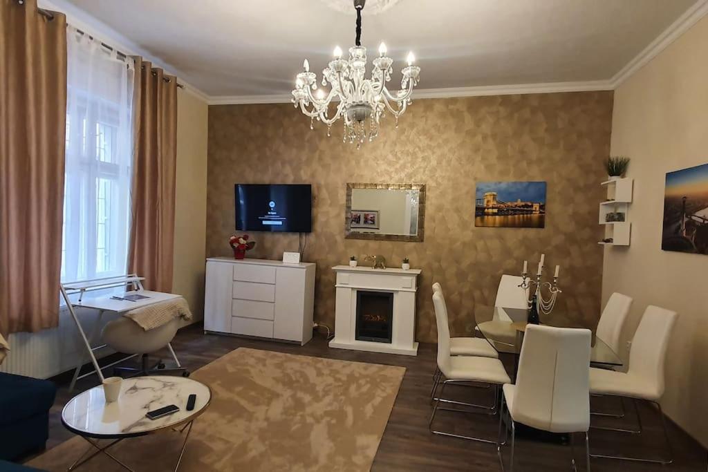 Buda Center Apartment