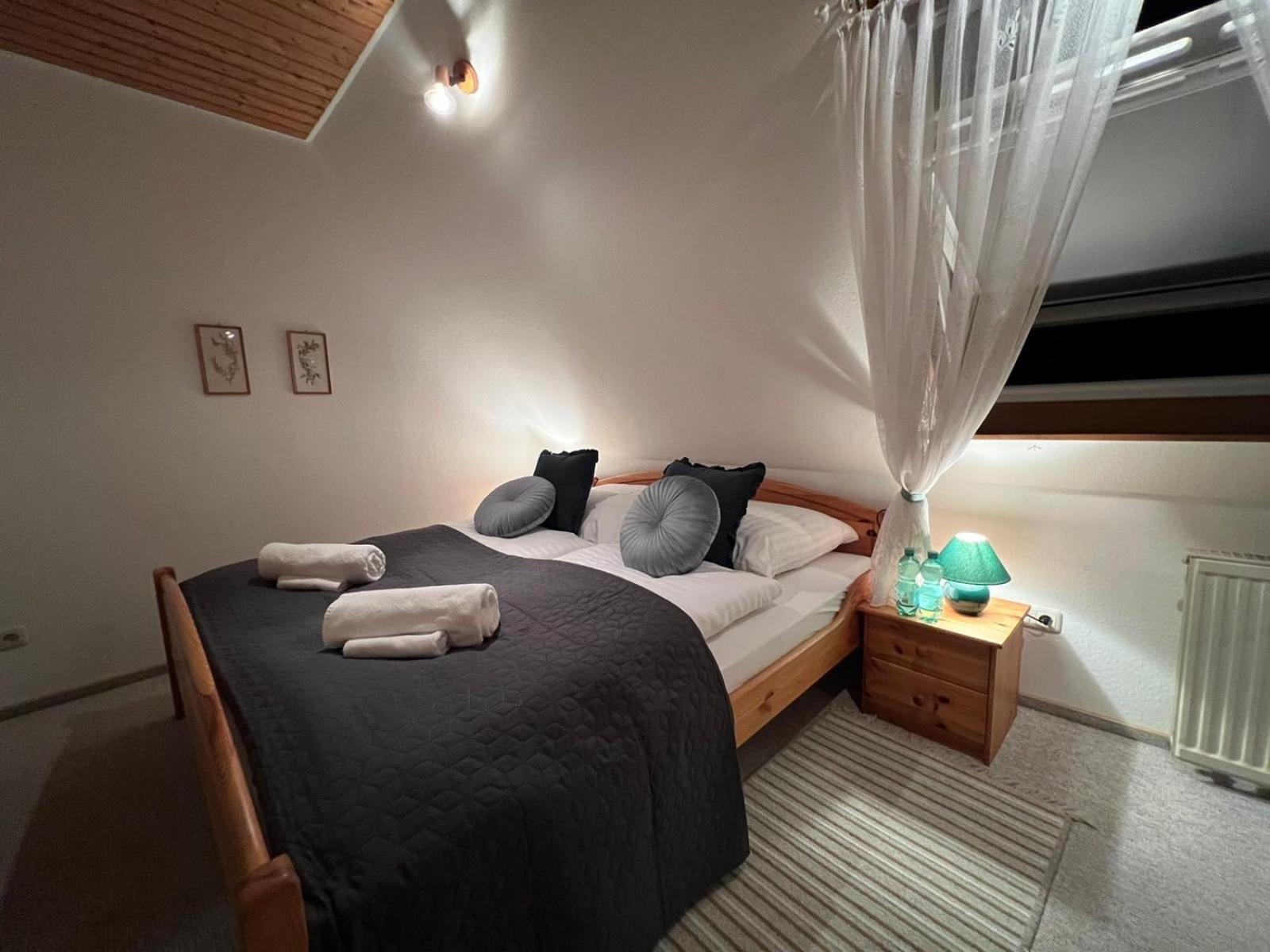 Ferienwohnung E