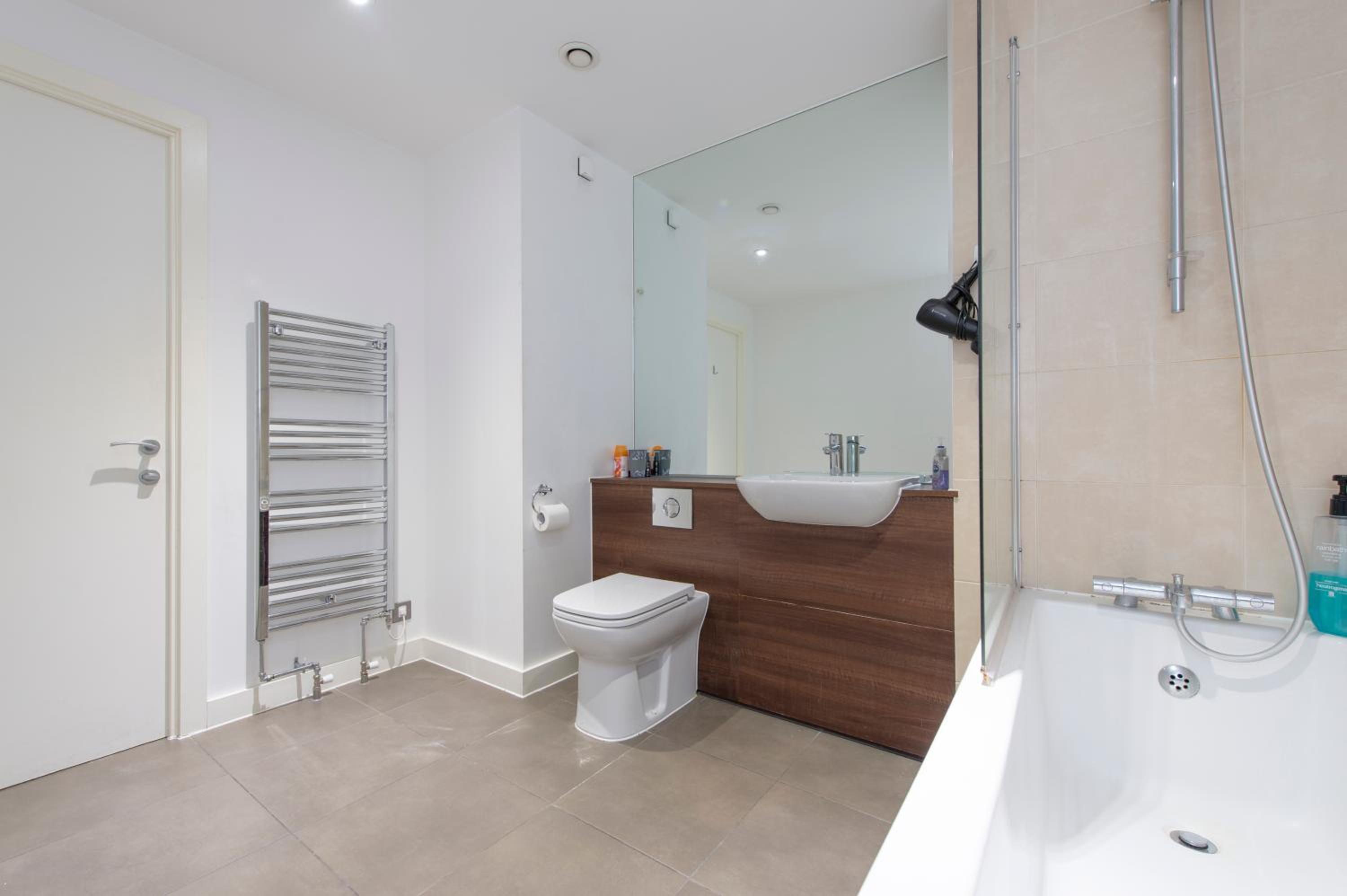 Luxury Apartment Canning Town