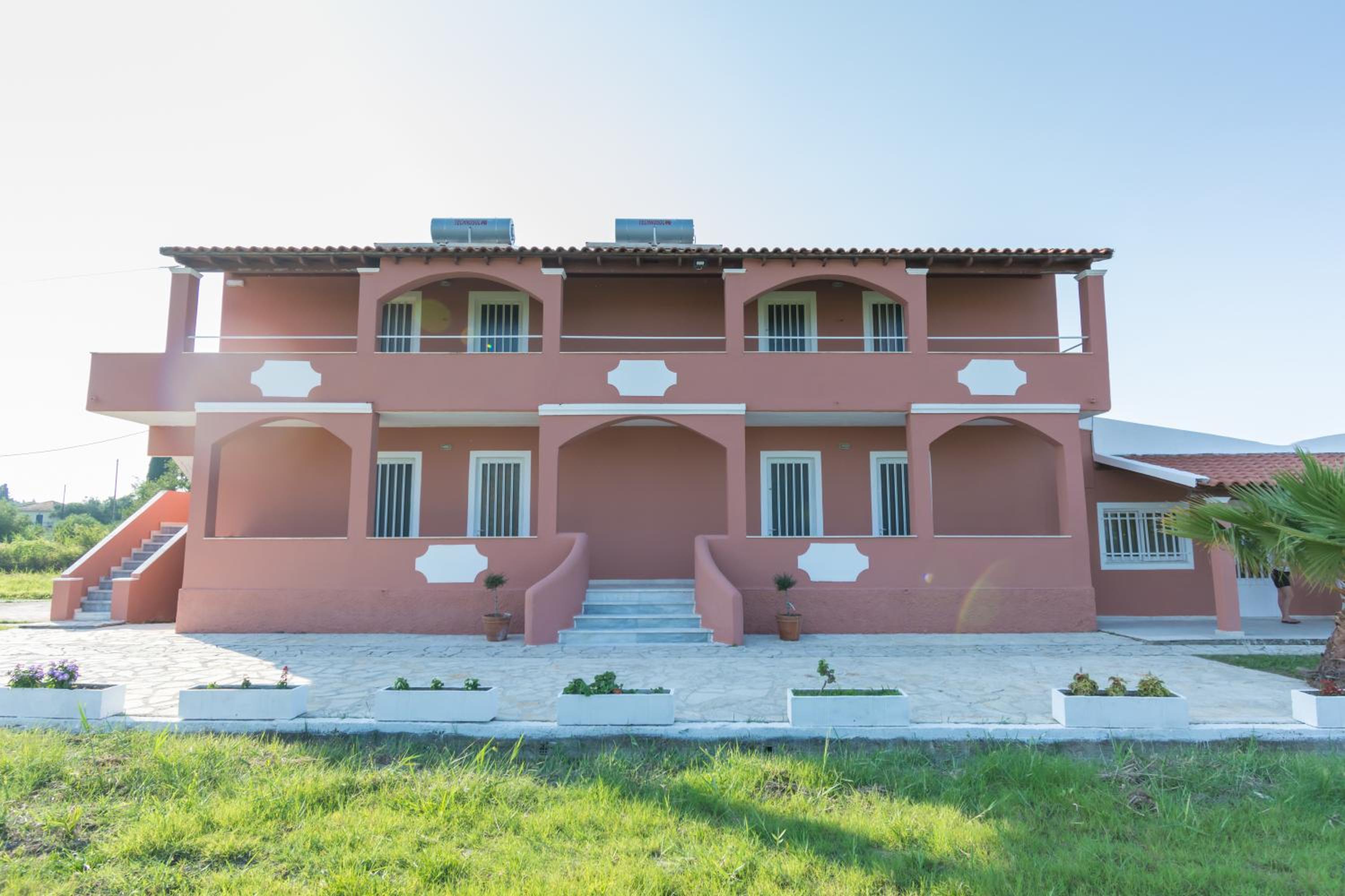 Melador beachfront studios