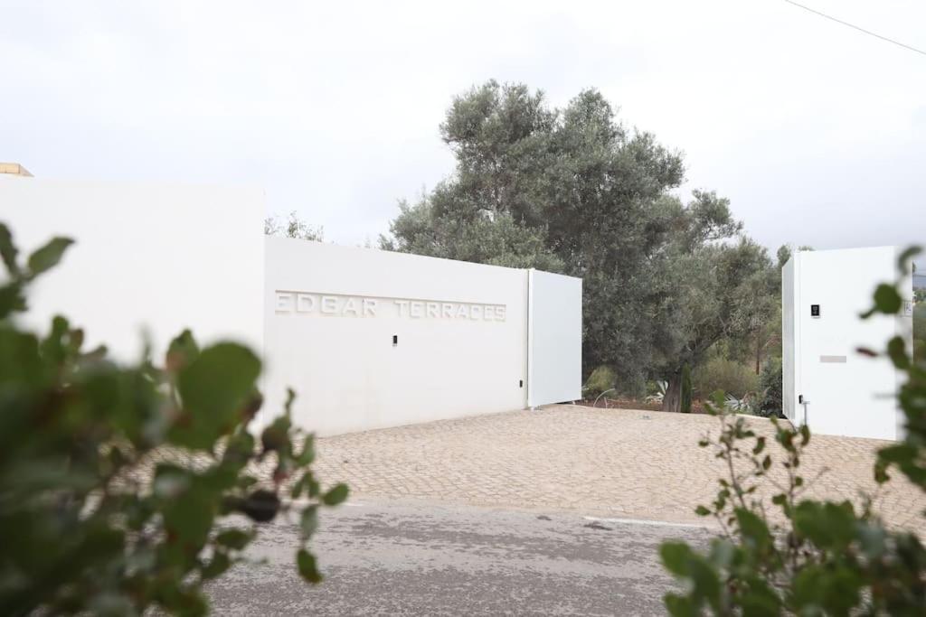 Laranjal Farm House