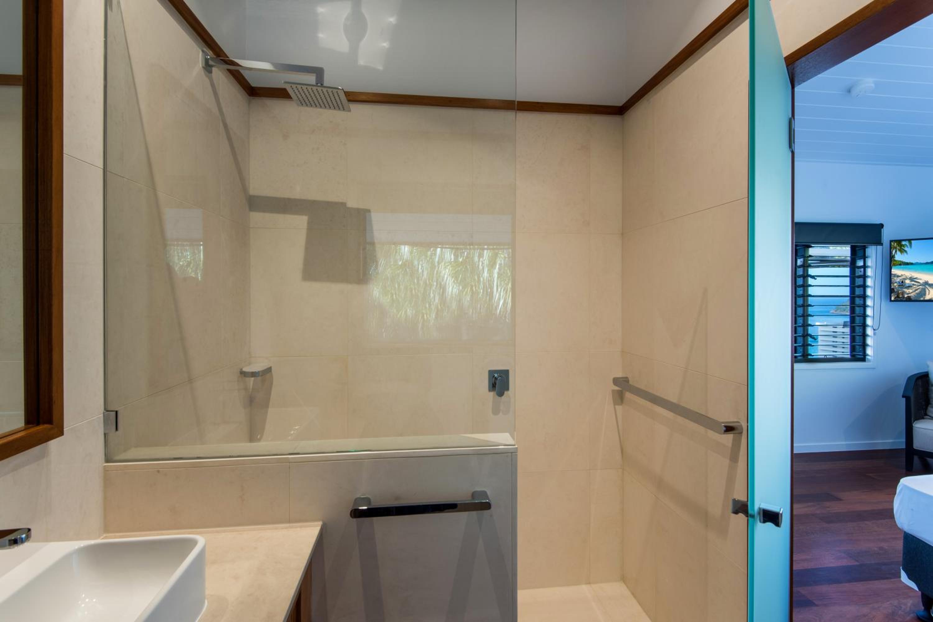 Horizons on Hamilton Island by HIHA