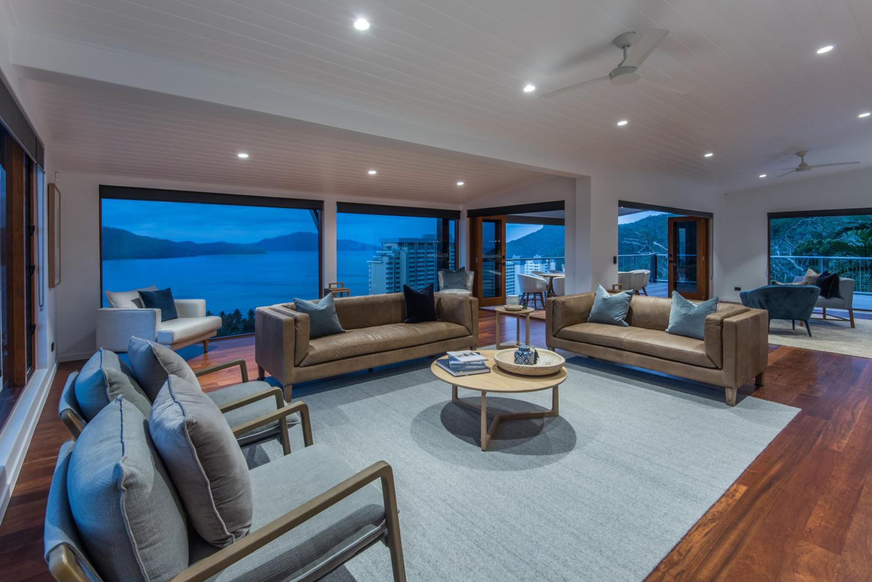 Horizons on Hamilton Island by HIHA