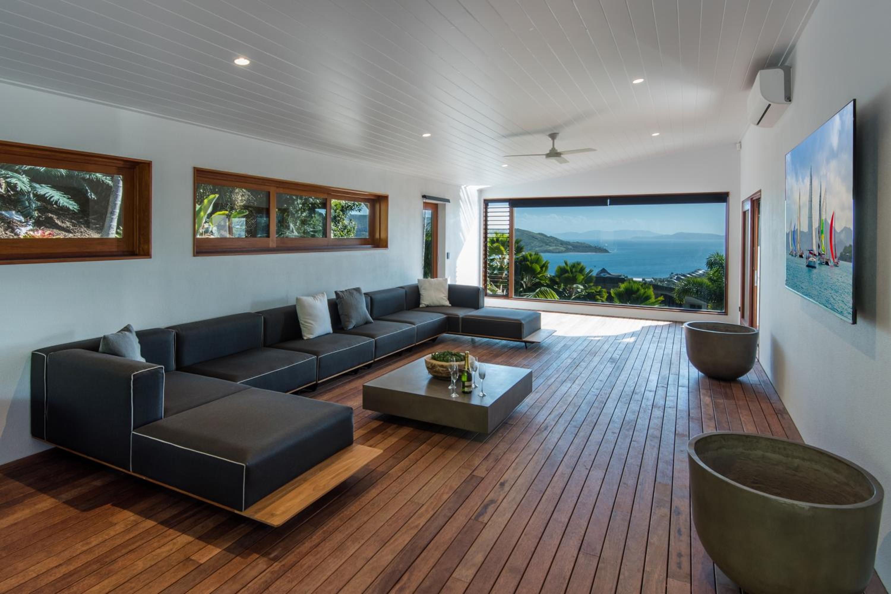 Horizons on Hamilton Island by HIHA