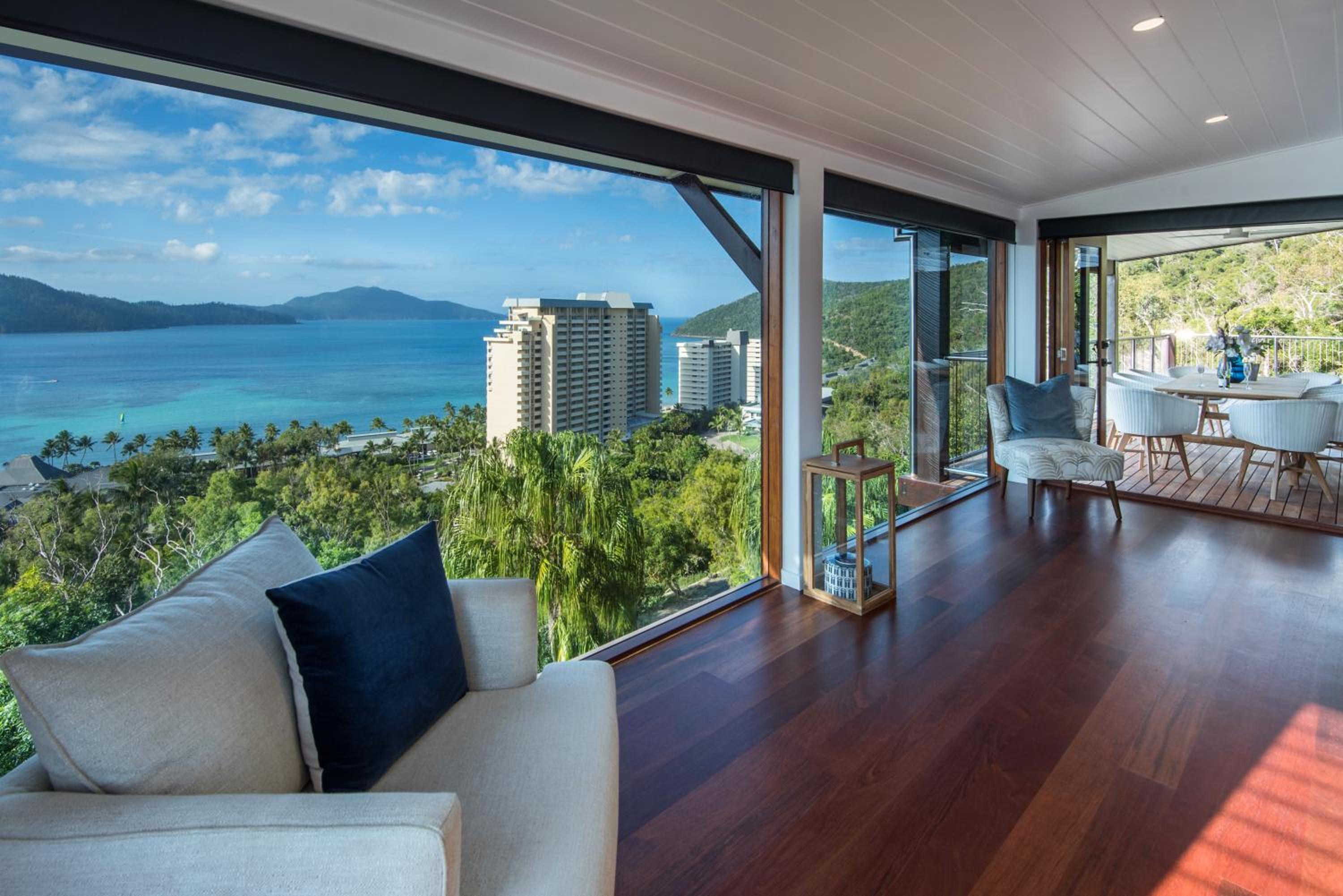 Horizons on Hamilton Island by HIHA