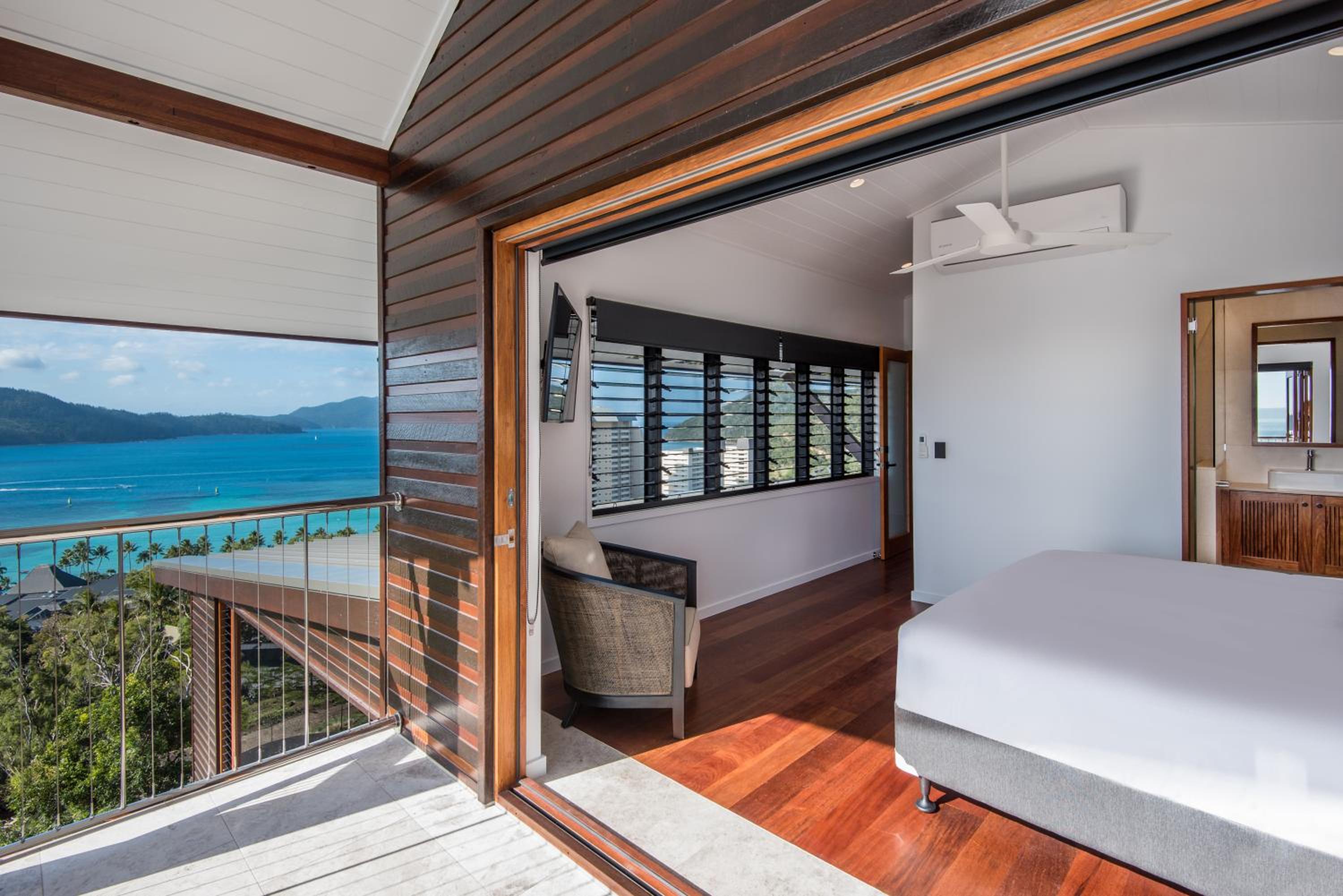 Horizons on Hamilton Island by HIHA