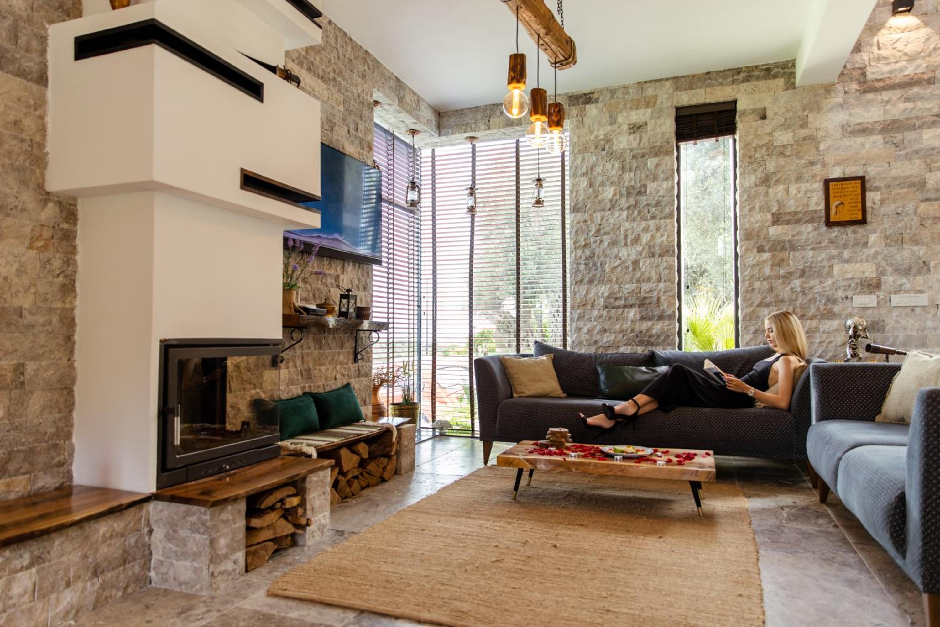 COUNTRYSIDE VILLA