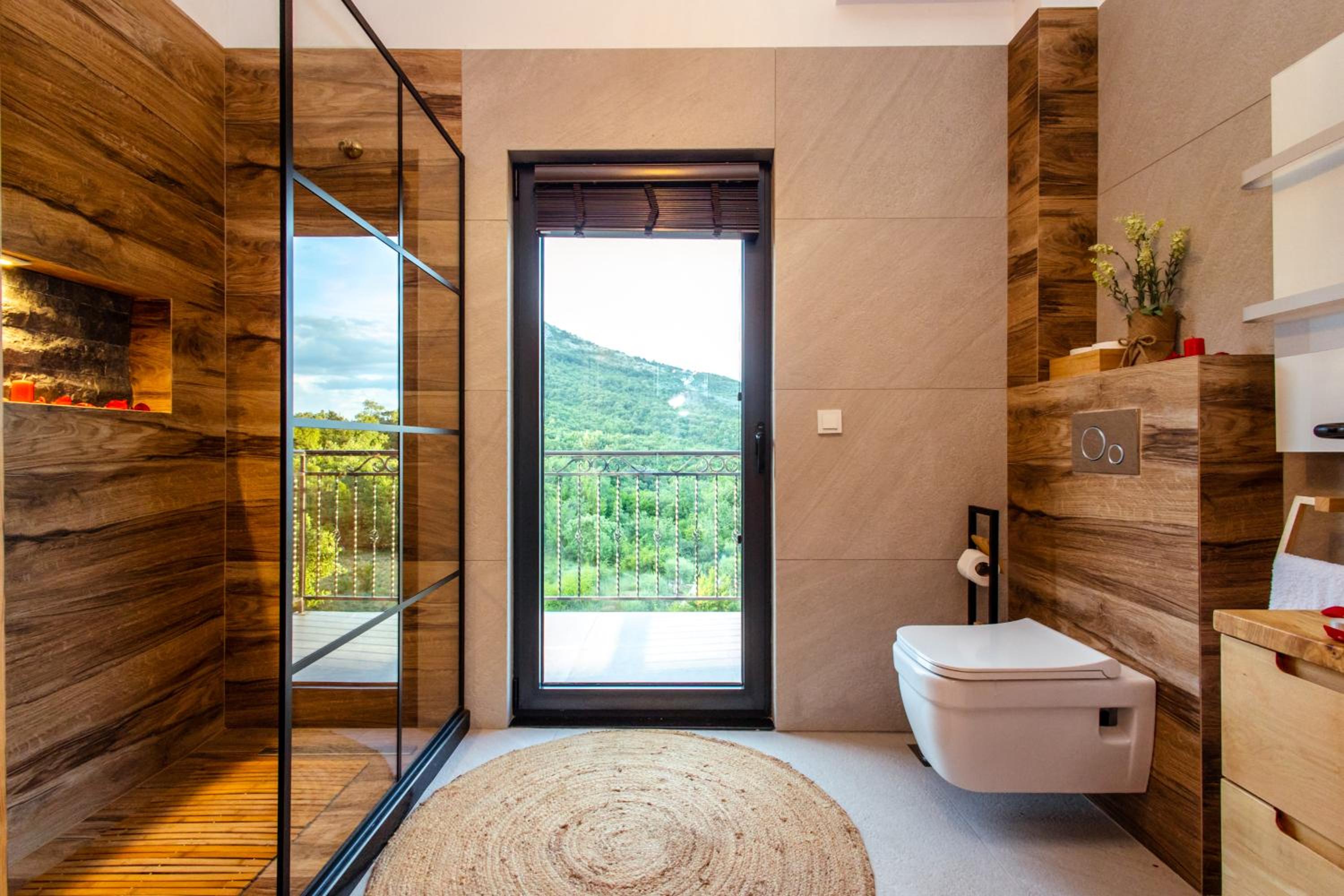 COUNTRYSIDE VILLA