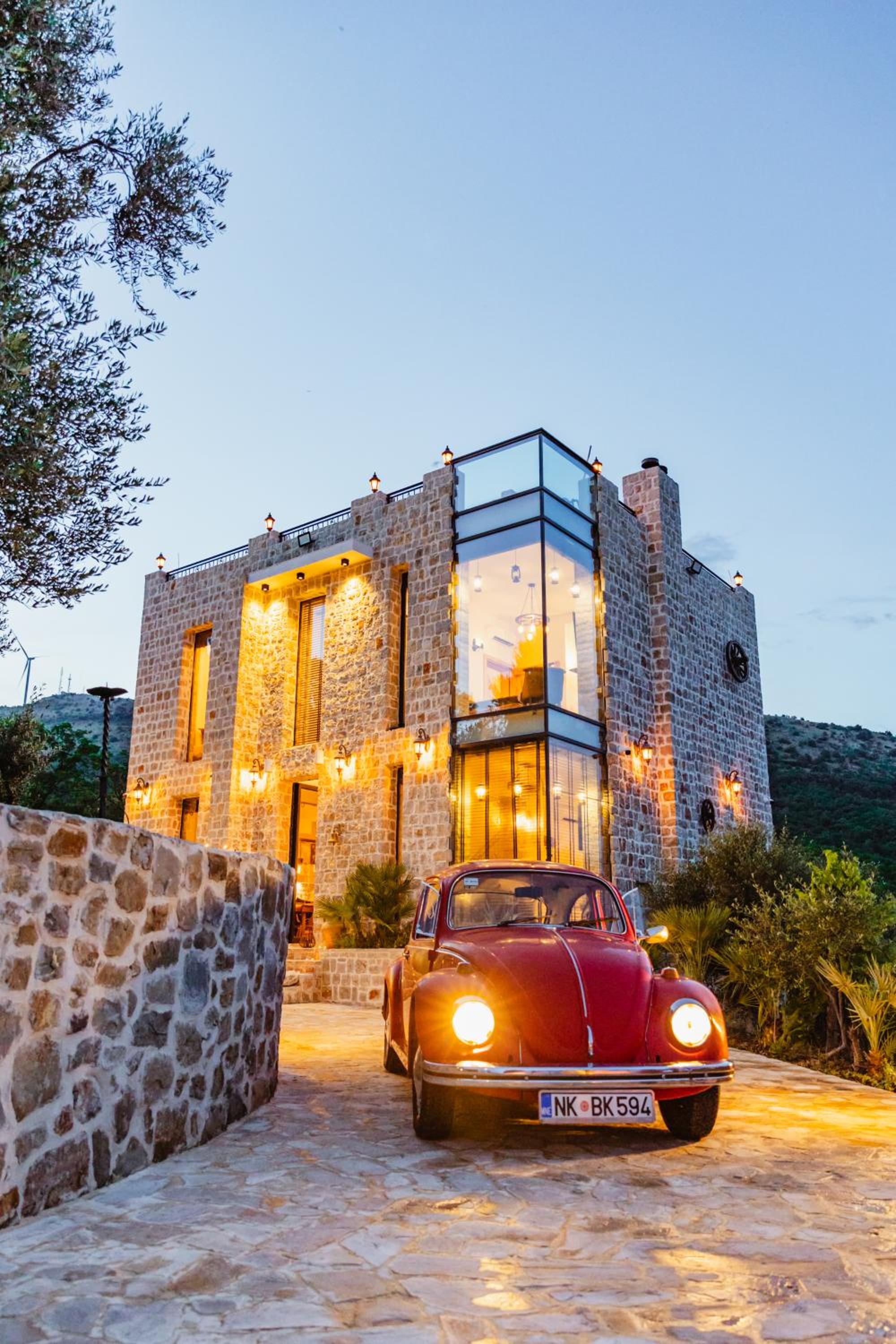 COUNTRYSIDE VILLA