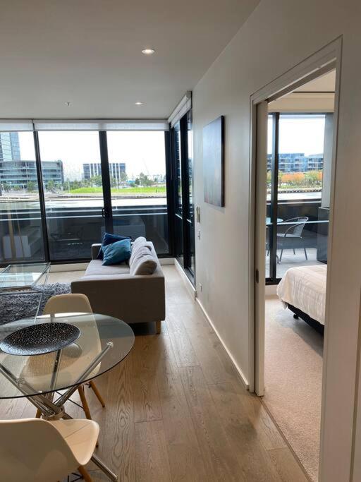 Amazing Apartment COL883104S