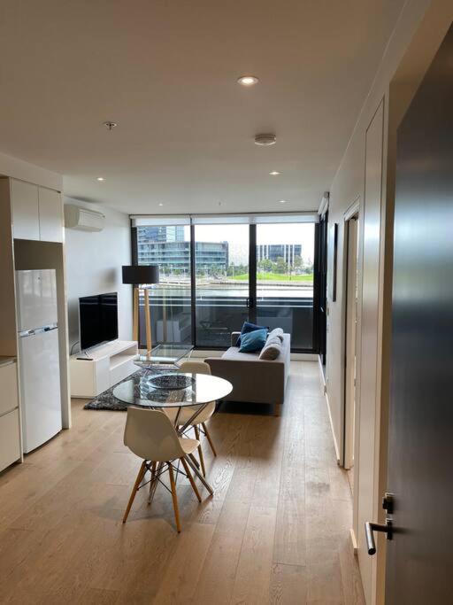 Amazing Apartment COL883104S