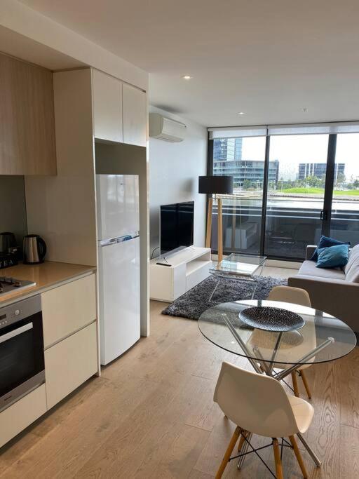 Amazing Apartment COL883104S