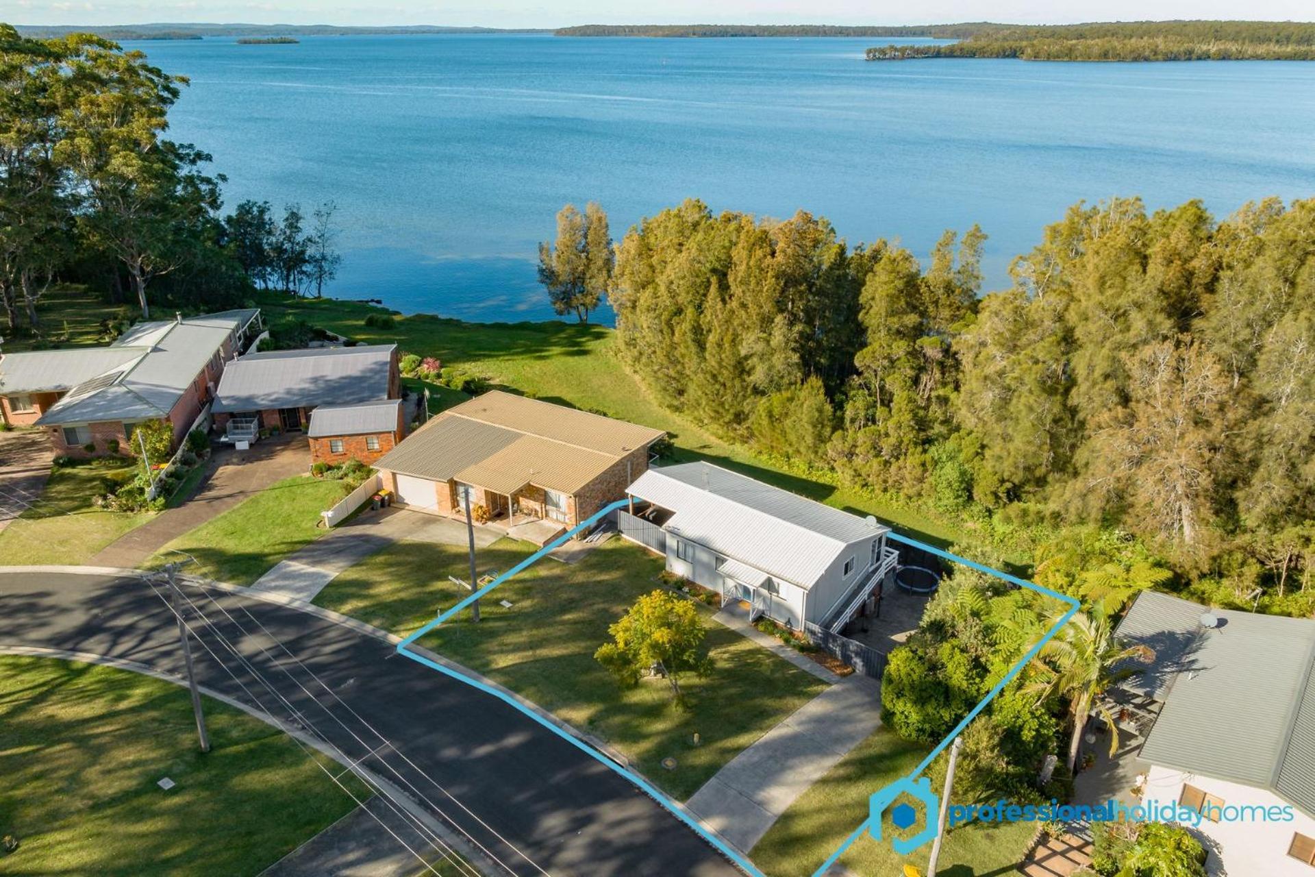 Reflections Pet Friendly Waterfront