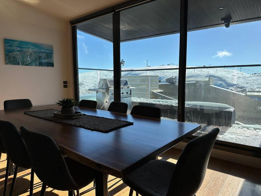 Burramungee Luxurious Alpine Retreat Mt Hotham