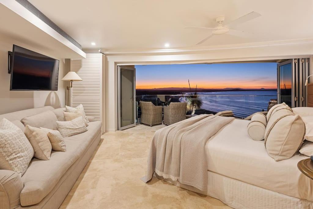 Hastings Park: Lavish Ocean Vista Luxury