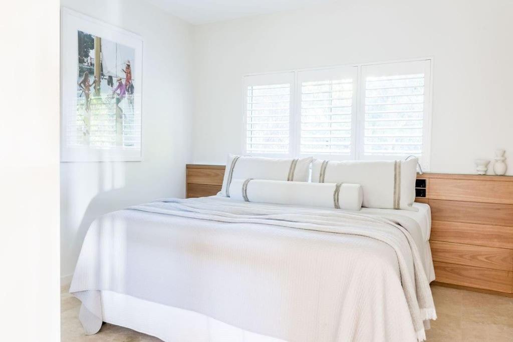 Hastings Park: Lavish Ocean Vista Luxury