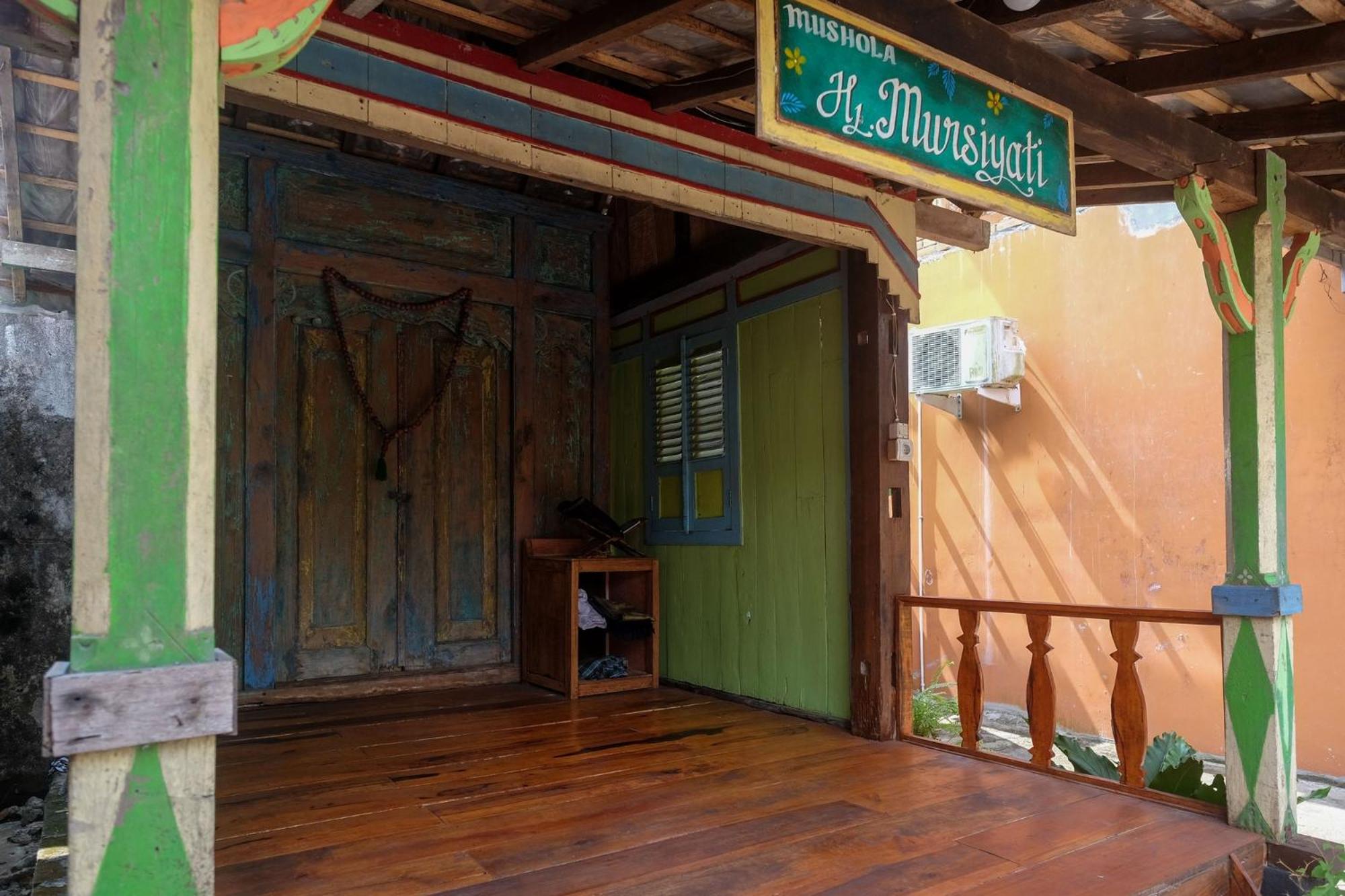 RedDoorz Syariah near Akmil Magelang, Magelang - 12