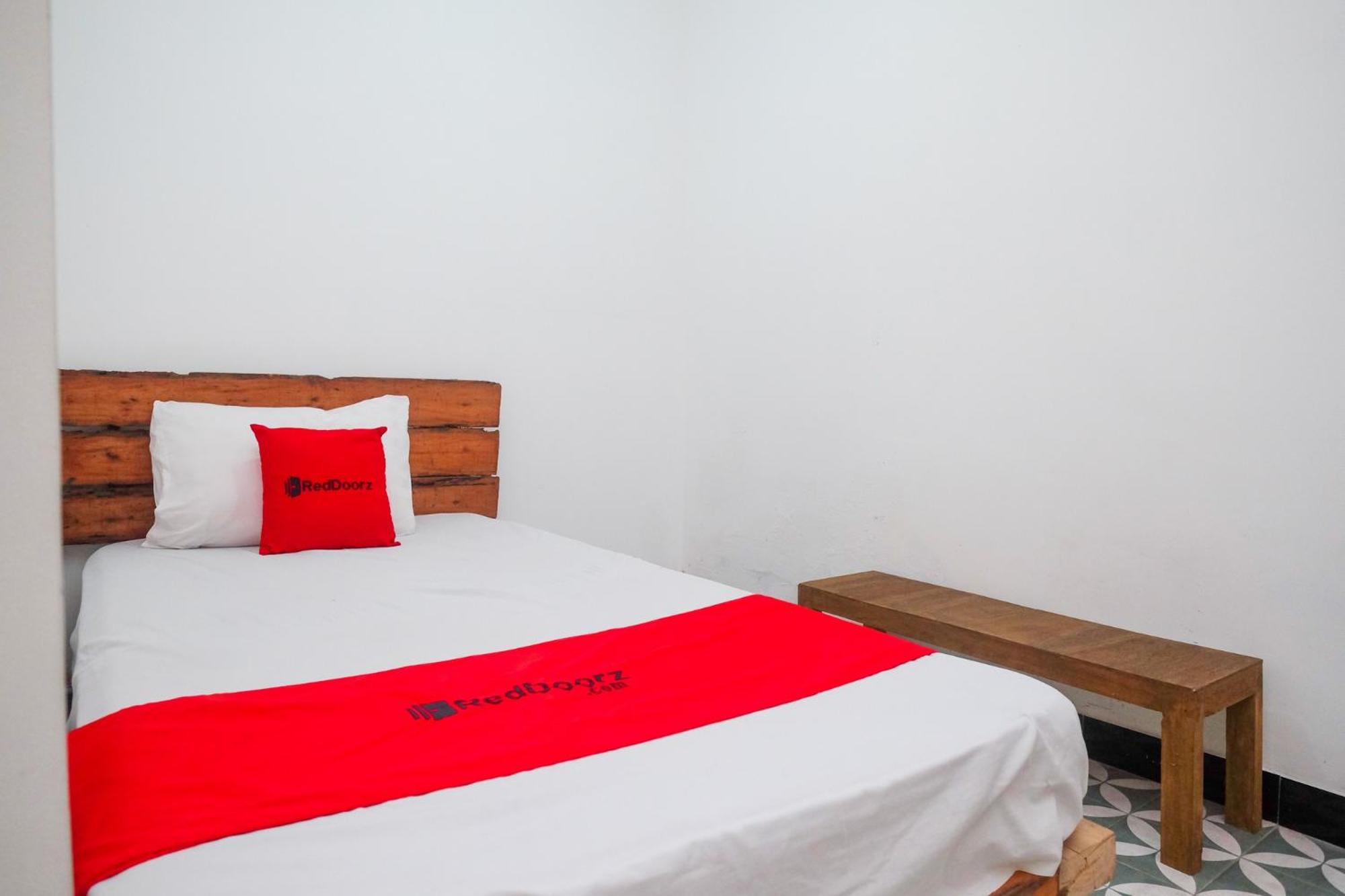 RedDoorz Syariah near Akmil Magelang