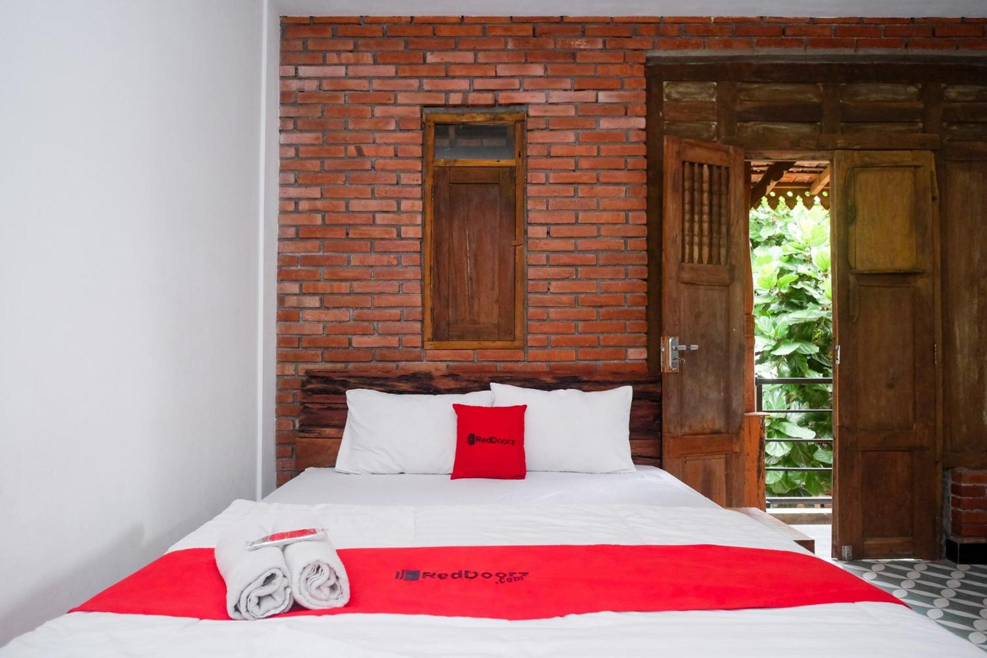 RedDoorz Syariah near Akmil Magelang
