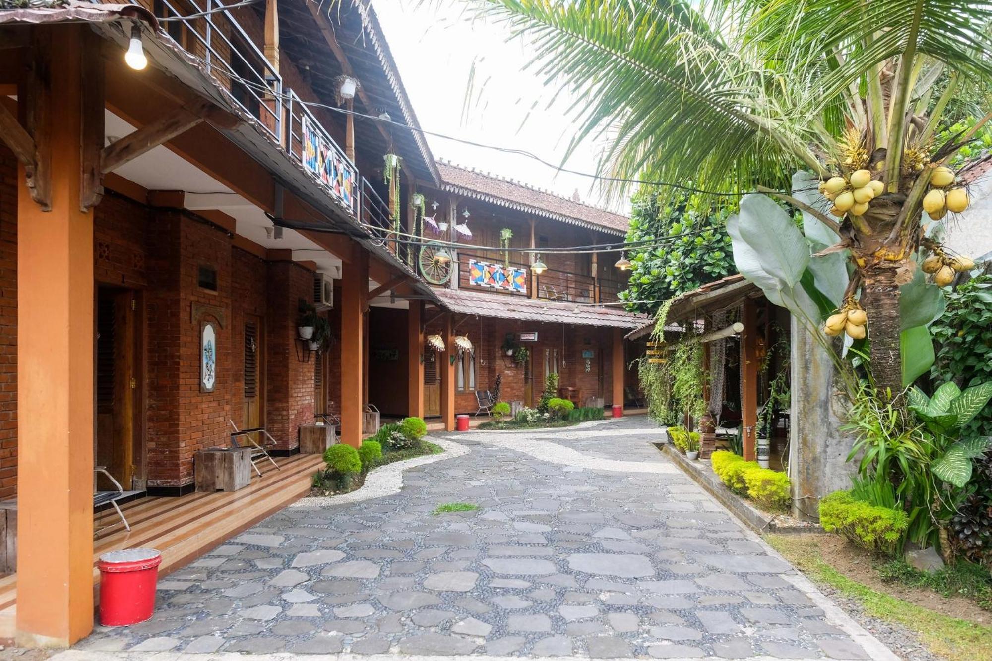 RedDoorz Syariah near Akmil Magelang