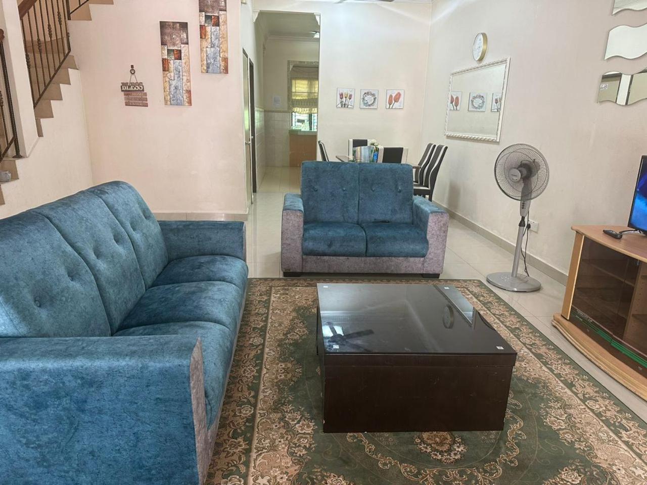 KLIA REDZA HOMESTAY WARISAN INDAH photo 1