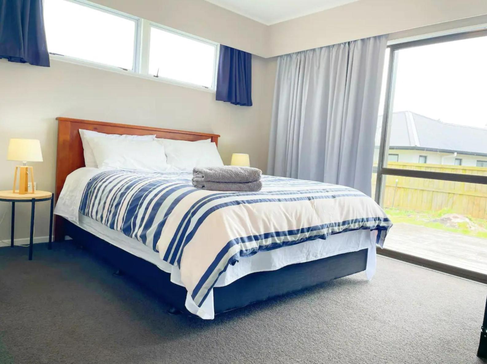 3 Bedroom family House in excellent Location view 5