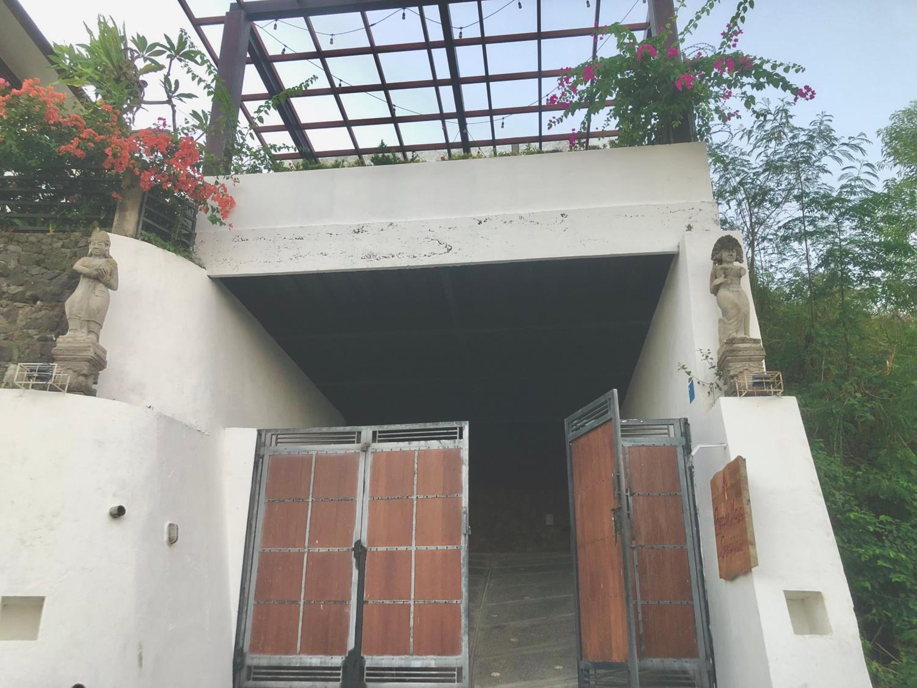 Maya Villa