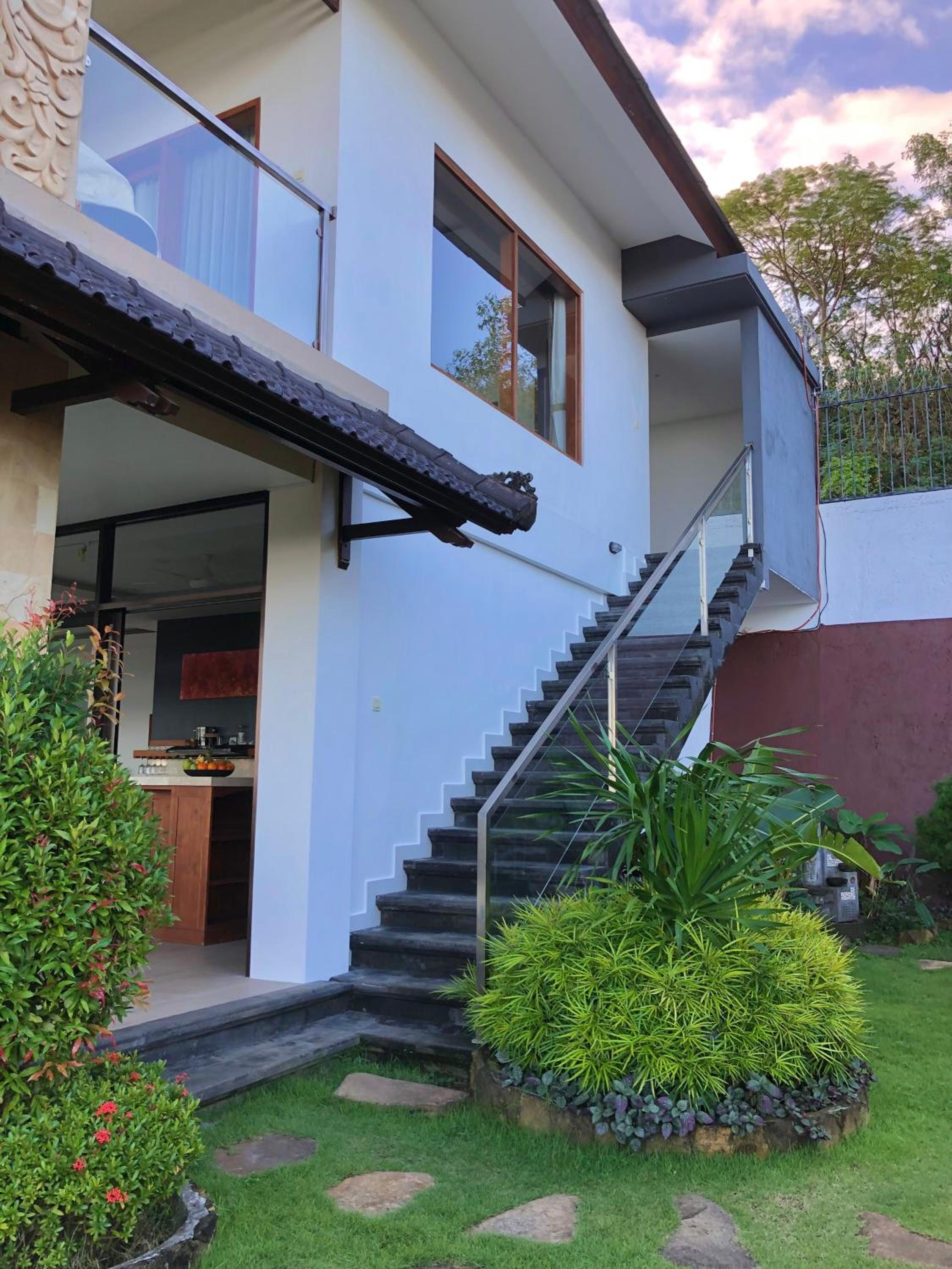 Maya Villa