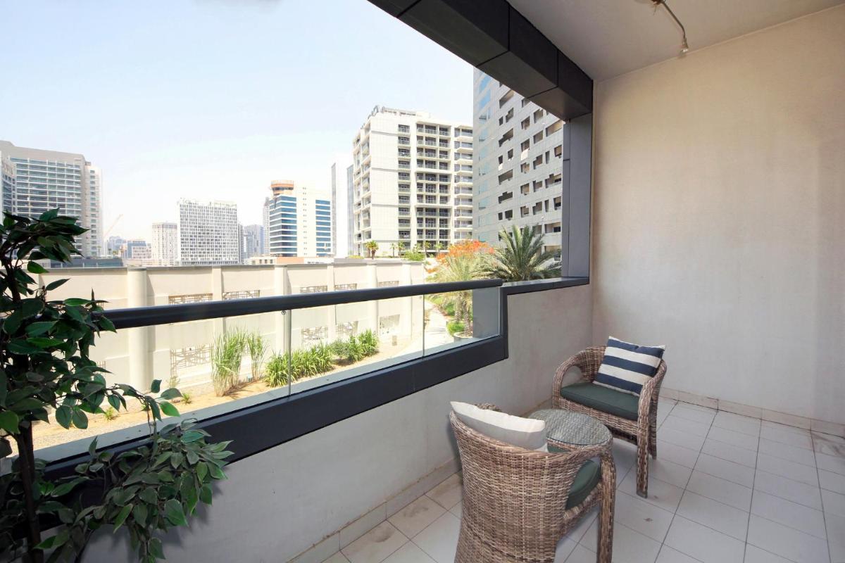 SHH - Spacious 2 Bedroom Apartment in Capital Bay Tower B, Business Bay