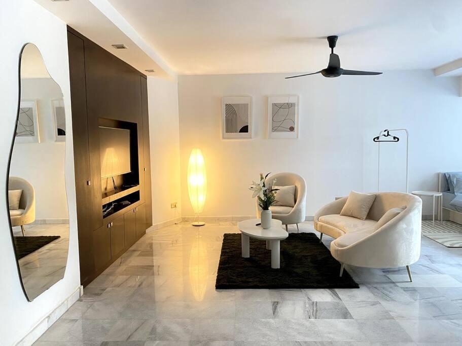 Contemporary studio space by Bangsar MRT