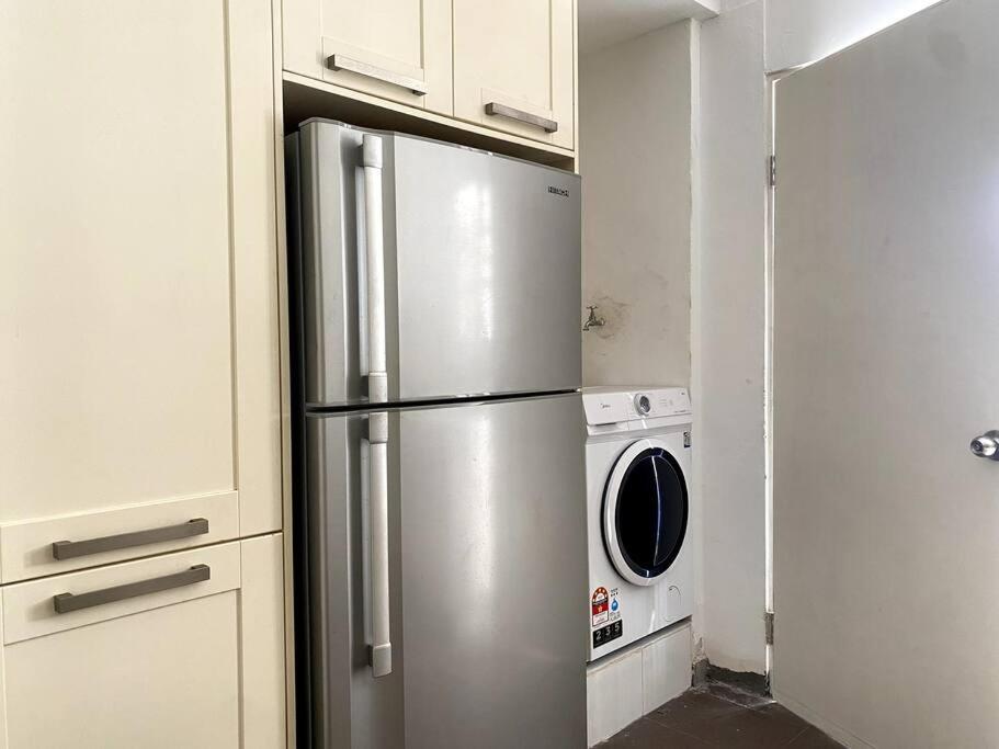 Contemporary studio space by Bangsar MRT