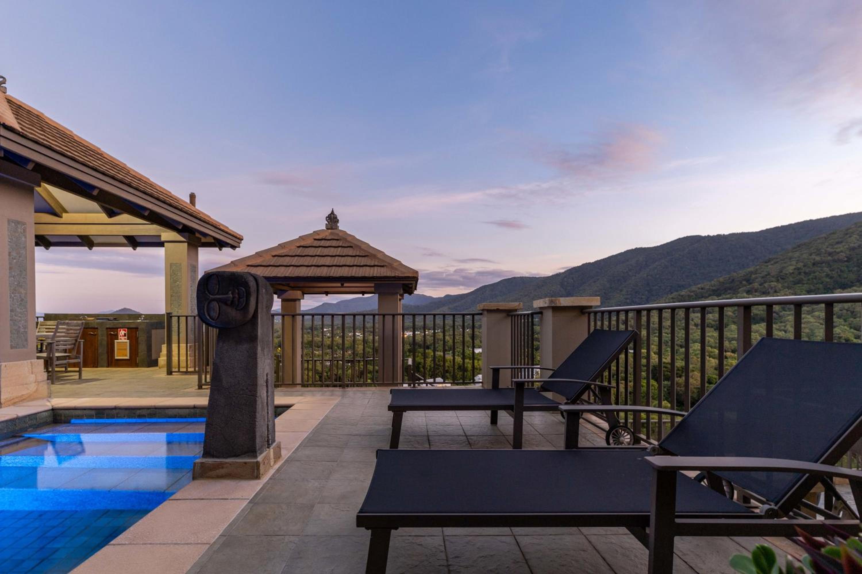 The Sub Penthouse at Santai