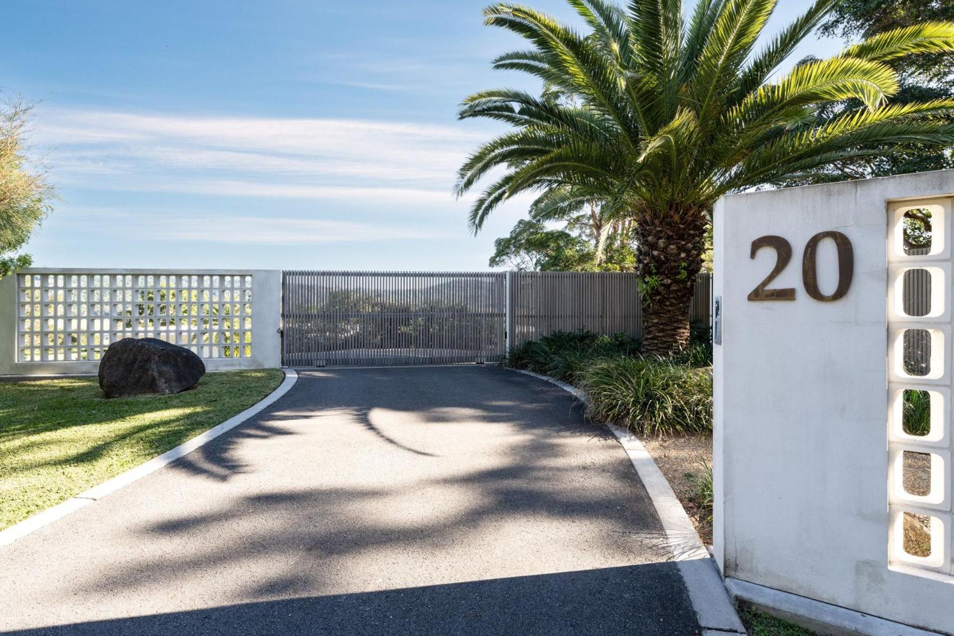 Las Palmas - luxury hinterland estate with pool